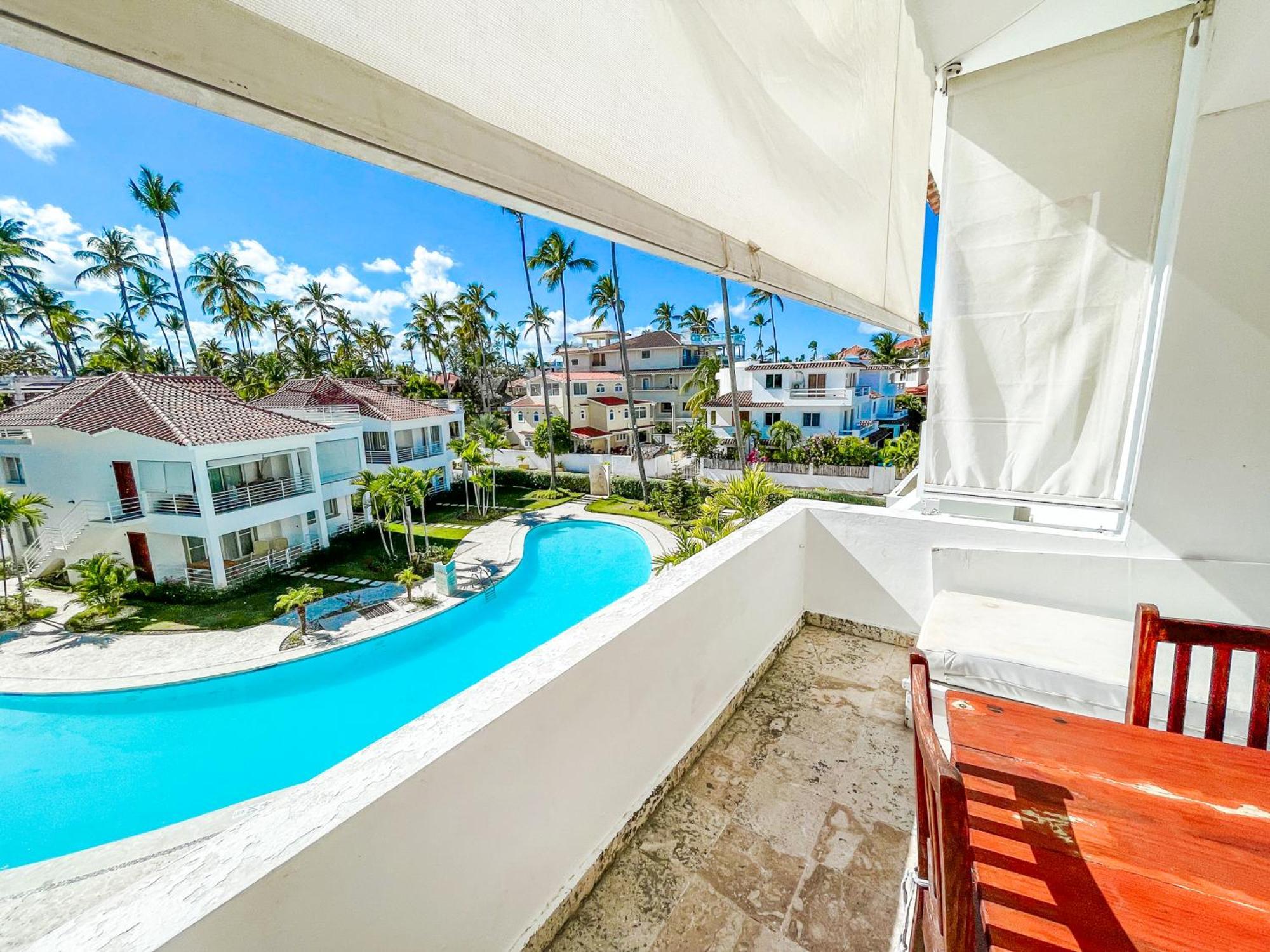 Caribbean Galaxy Paradise Los Corales Bavaro Beach Club & Spa Hotel