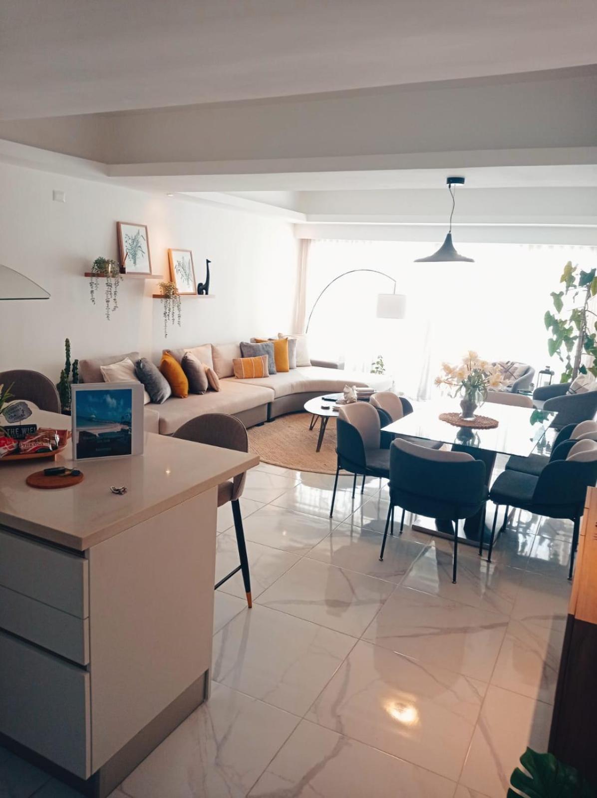 Paradise Apartment *
