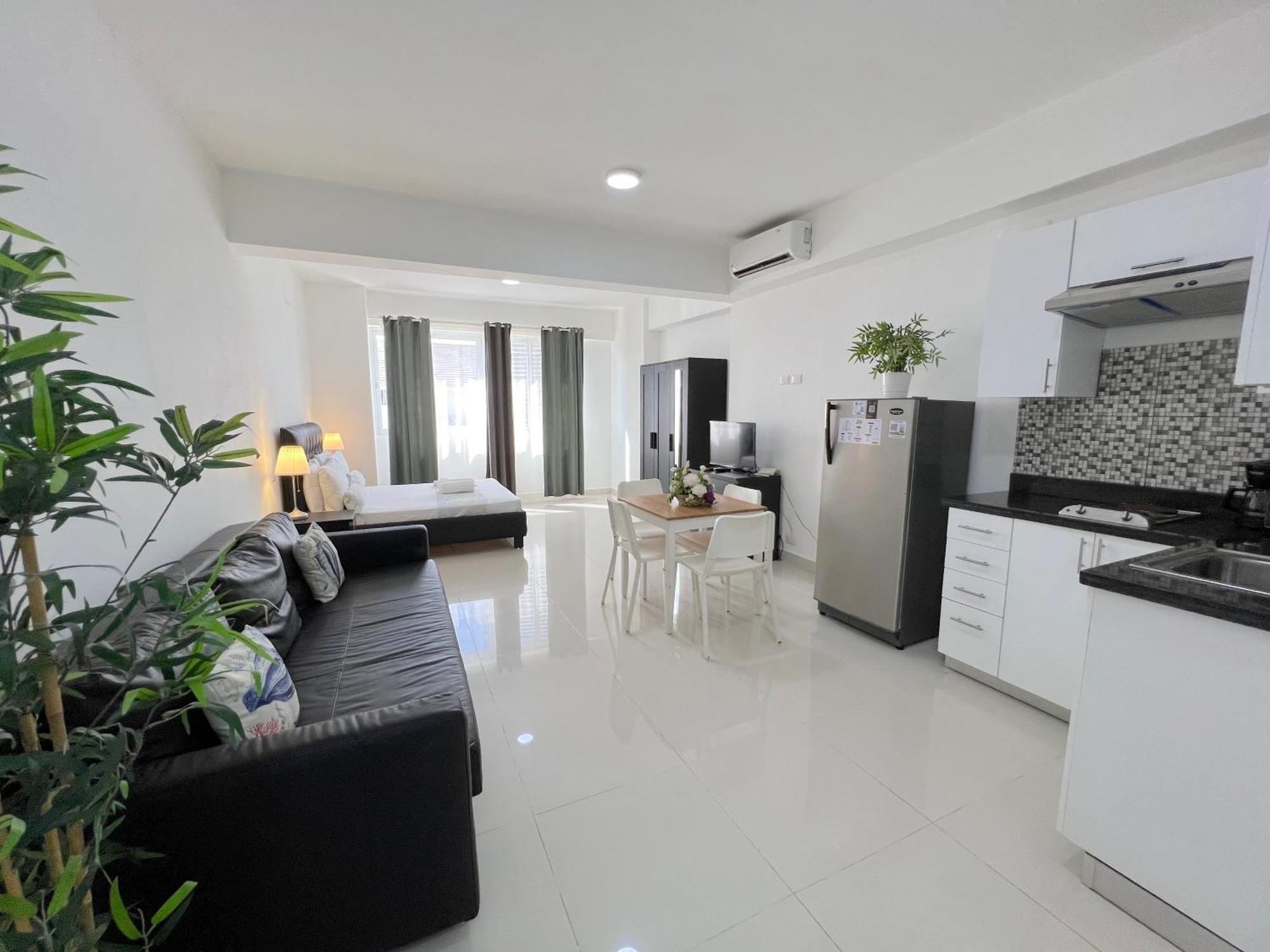 Hotel Vacation With Rooftop Pool, Beach Club, Restaurants - Playa Los Corales