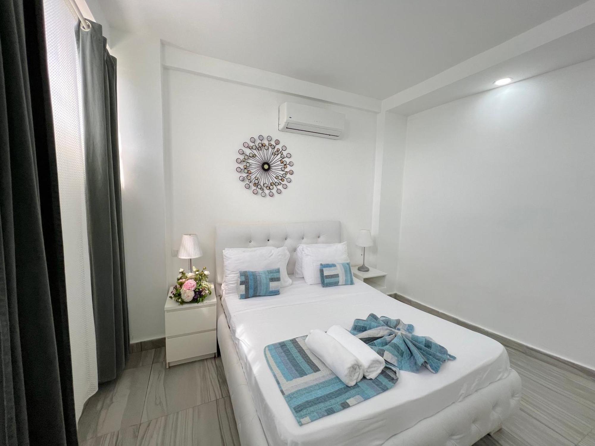 Hotel Vacation With Rooftop Pool, Beach Club, Restaurants - Playa Los Corales Punta Cana