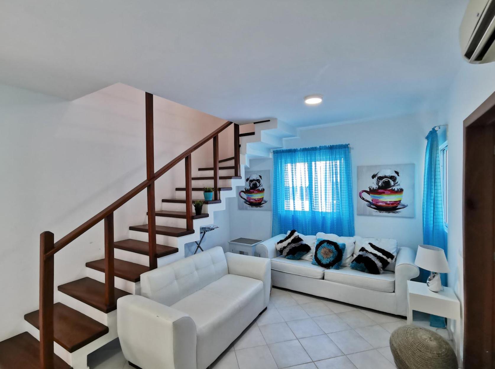 Tropicana Deluxe Beach Club And Pool - Playa Los Corales Hotel