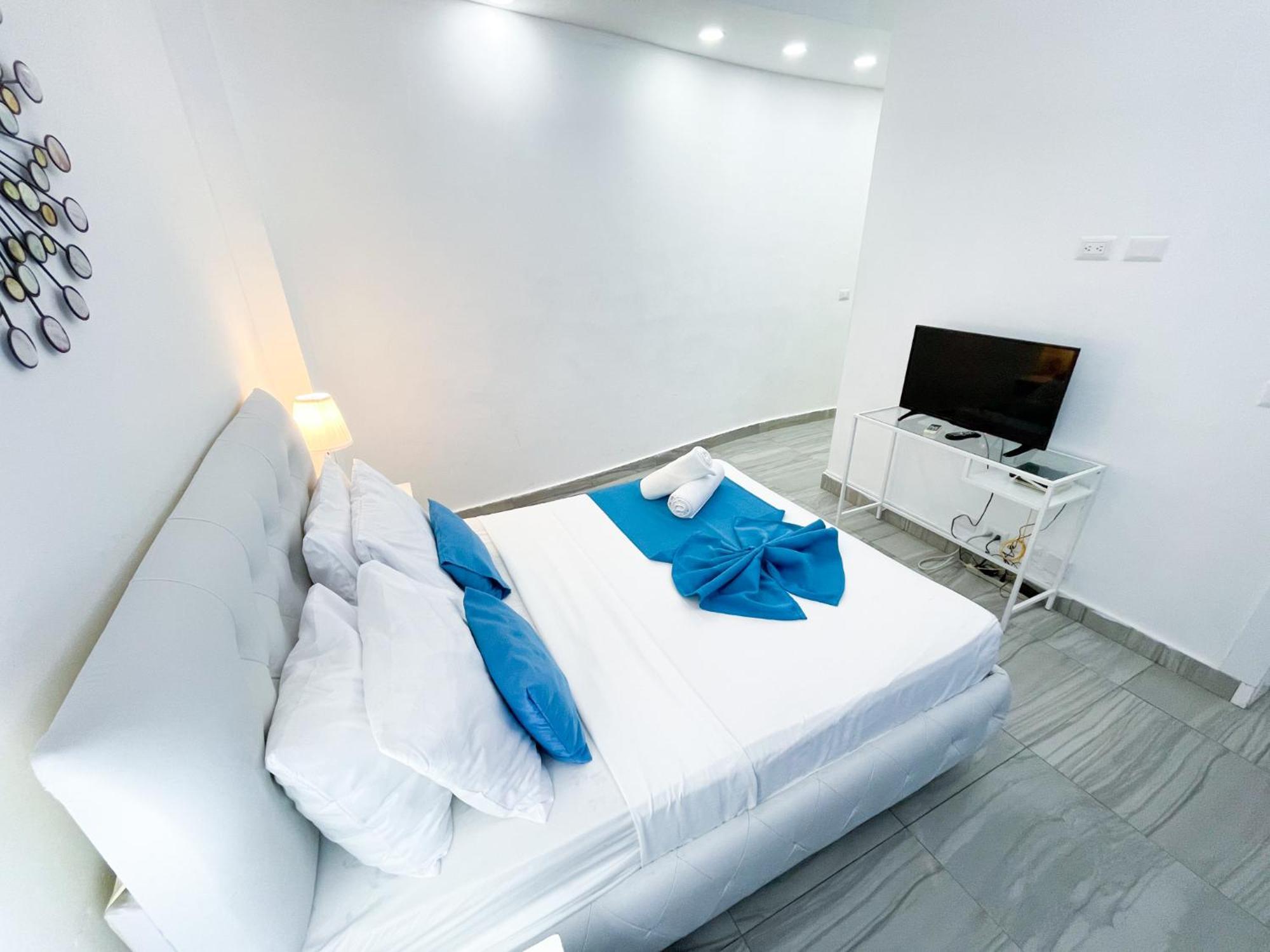 Rooftop Pool Ducassi Studio Deluxe Beach Club & Spa 5*
