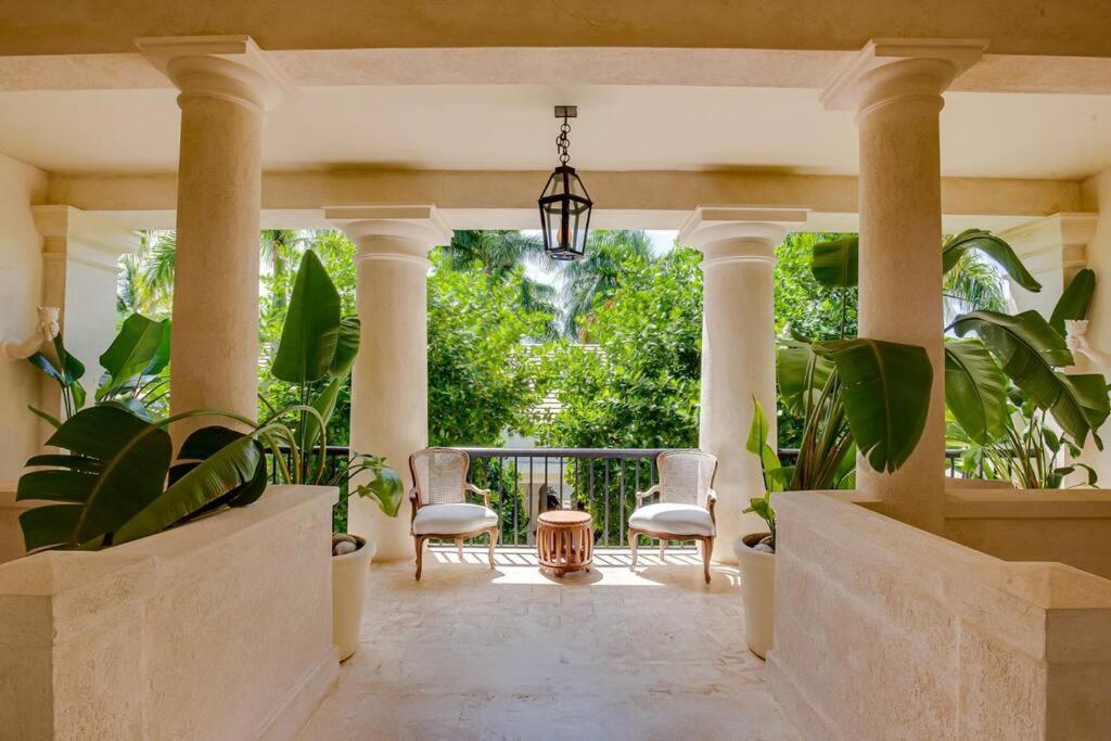 Pousada Colonial Flair In Punta Cana- Pablo