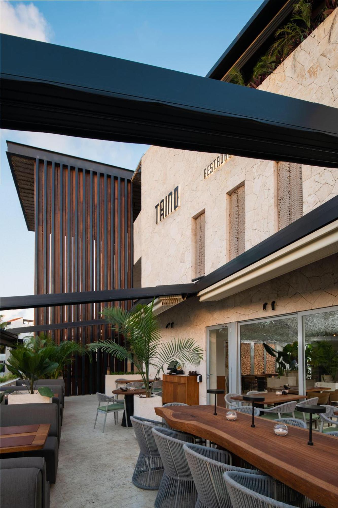 Hotel Tropicana Deluxe Beach Club And Pool - Playa Los Corales 5*