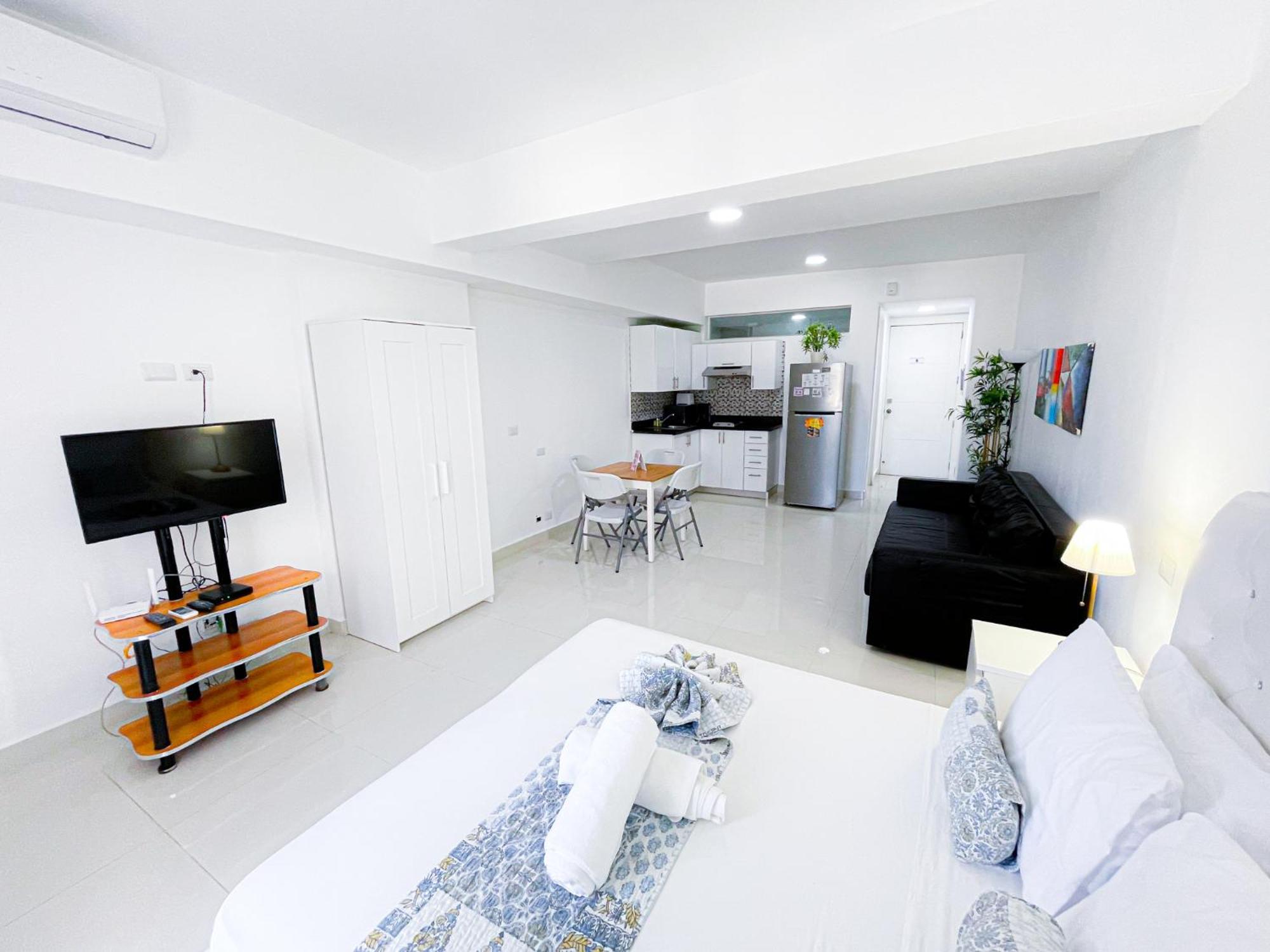 Hotel Caribbean Deluxe Ducassi Rooftop Pool Beach Club & Spa
