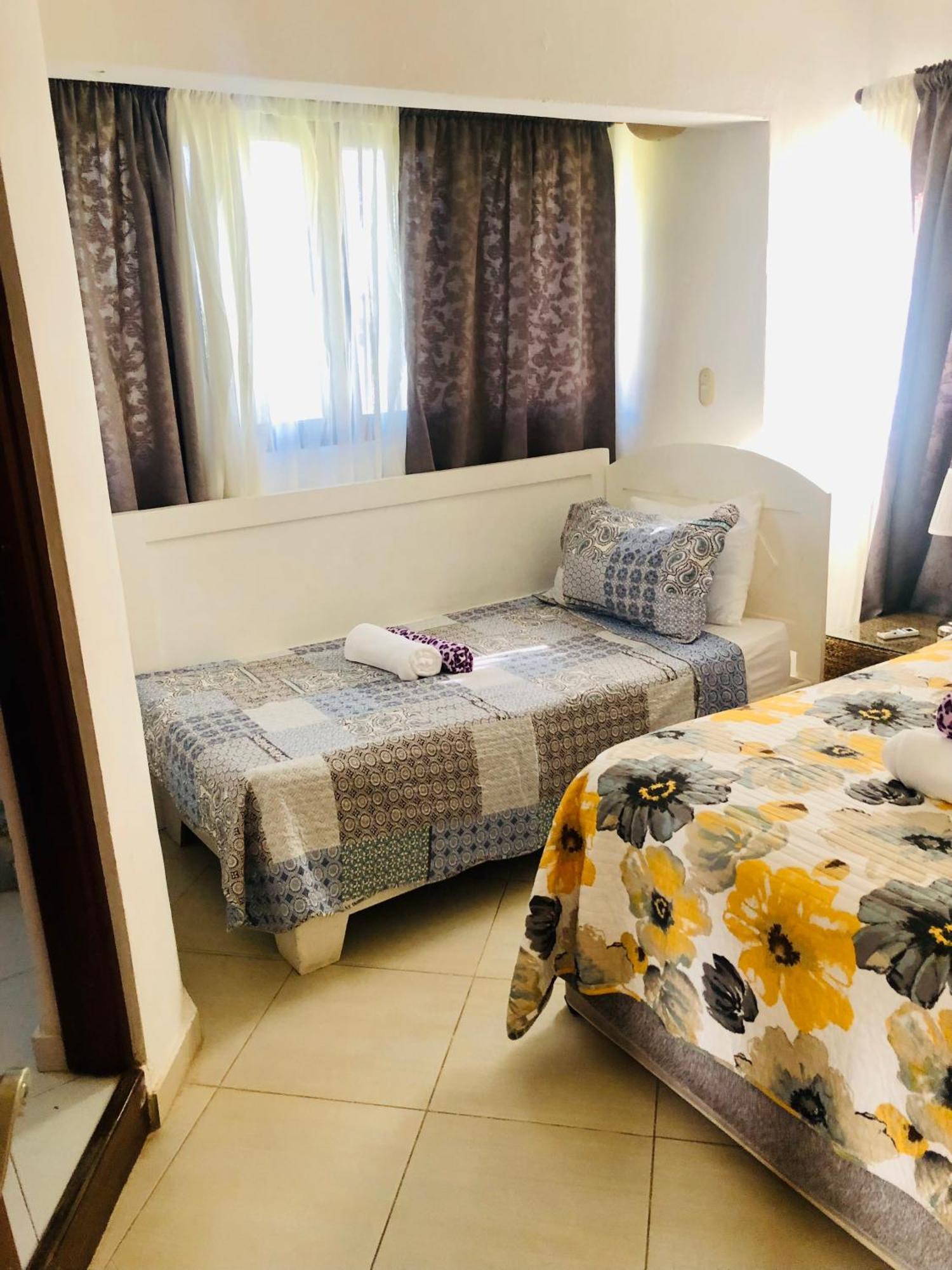 Los Corales Luxury Beach Club And Spa Apartment