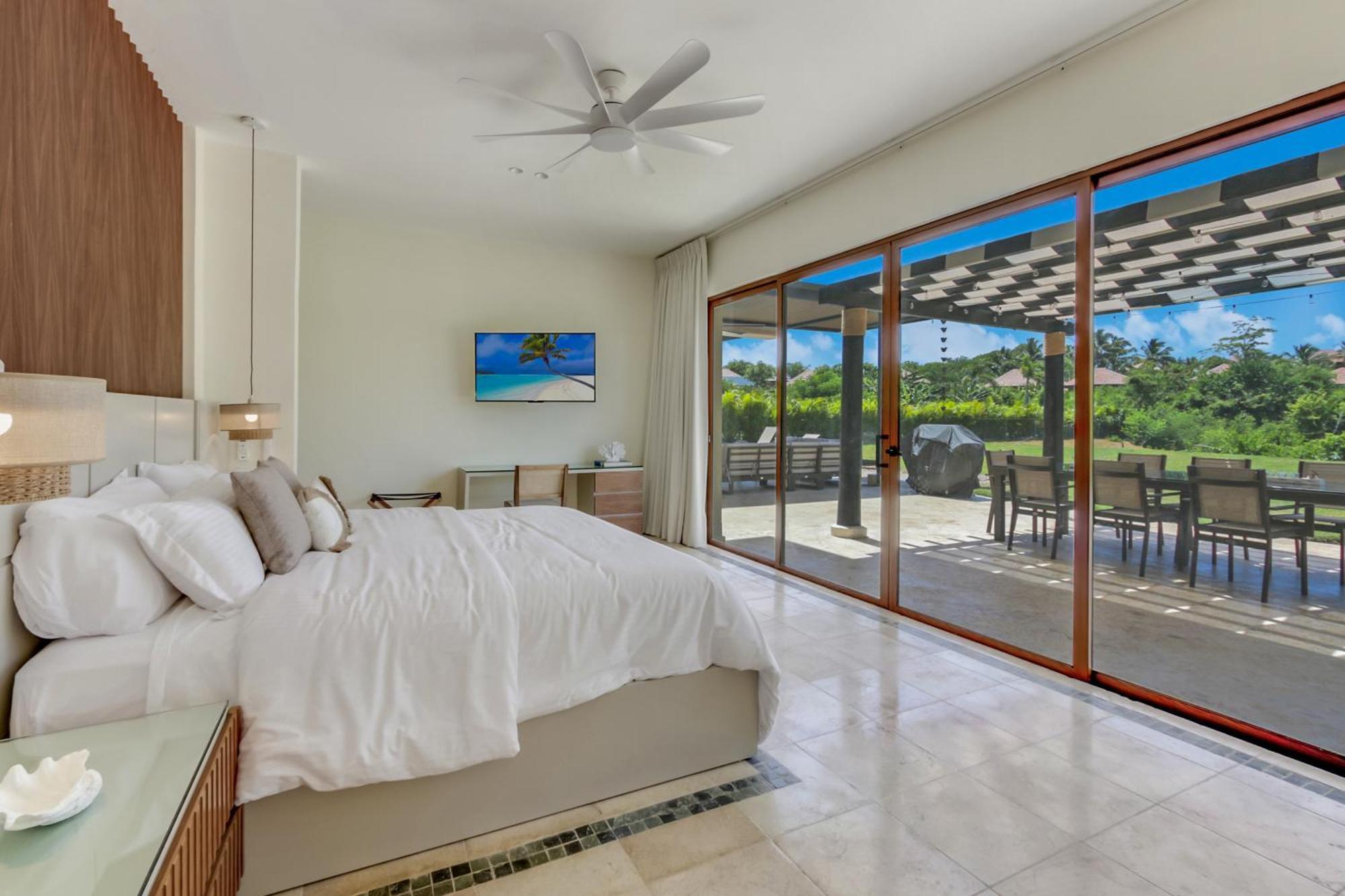 Pousada Luxury Cap Cana With 3 Bedrooms, Plunge Pool, Maid, And Golf Course Access