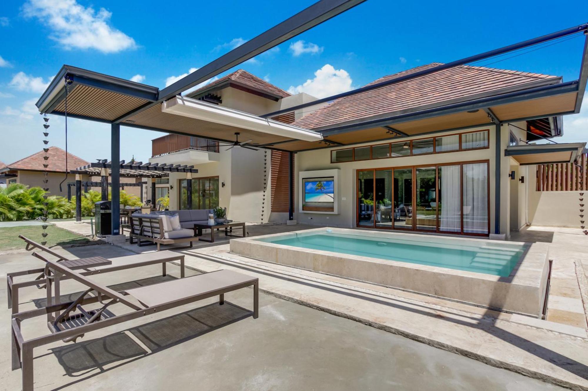 Pousada Luxury Cap Cana With 3 Bedrooms, Plunge Pool, Maid, And Golf Course Access Punta Cana