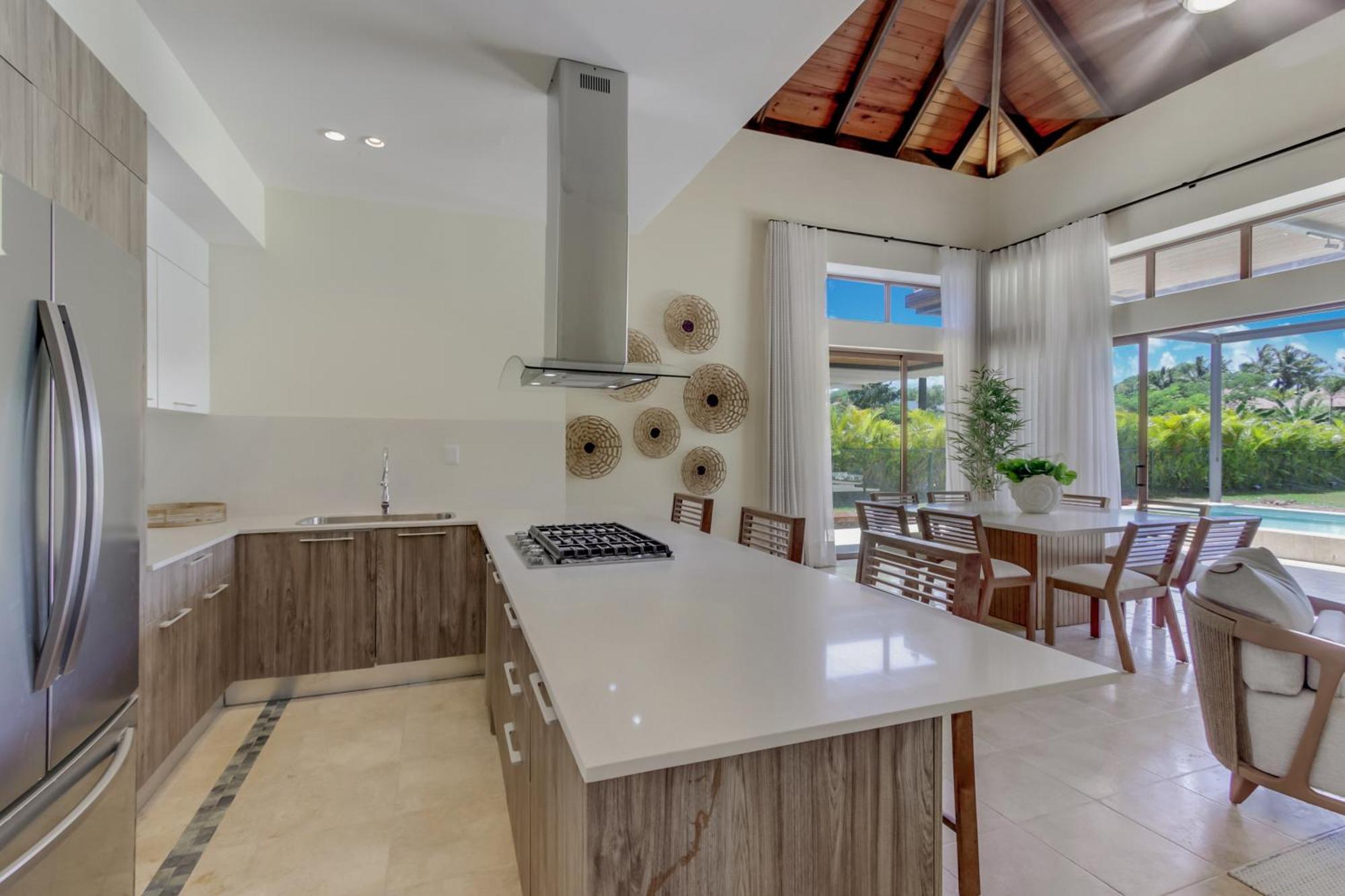 Luxury Cap Cana With 3 Bedrooms, Plunge Pool, Maid, And Golf Course Access Pousada