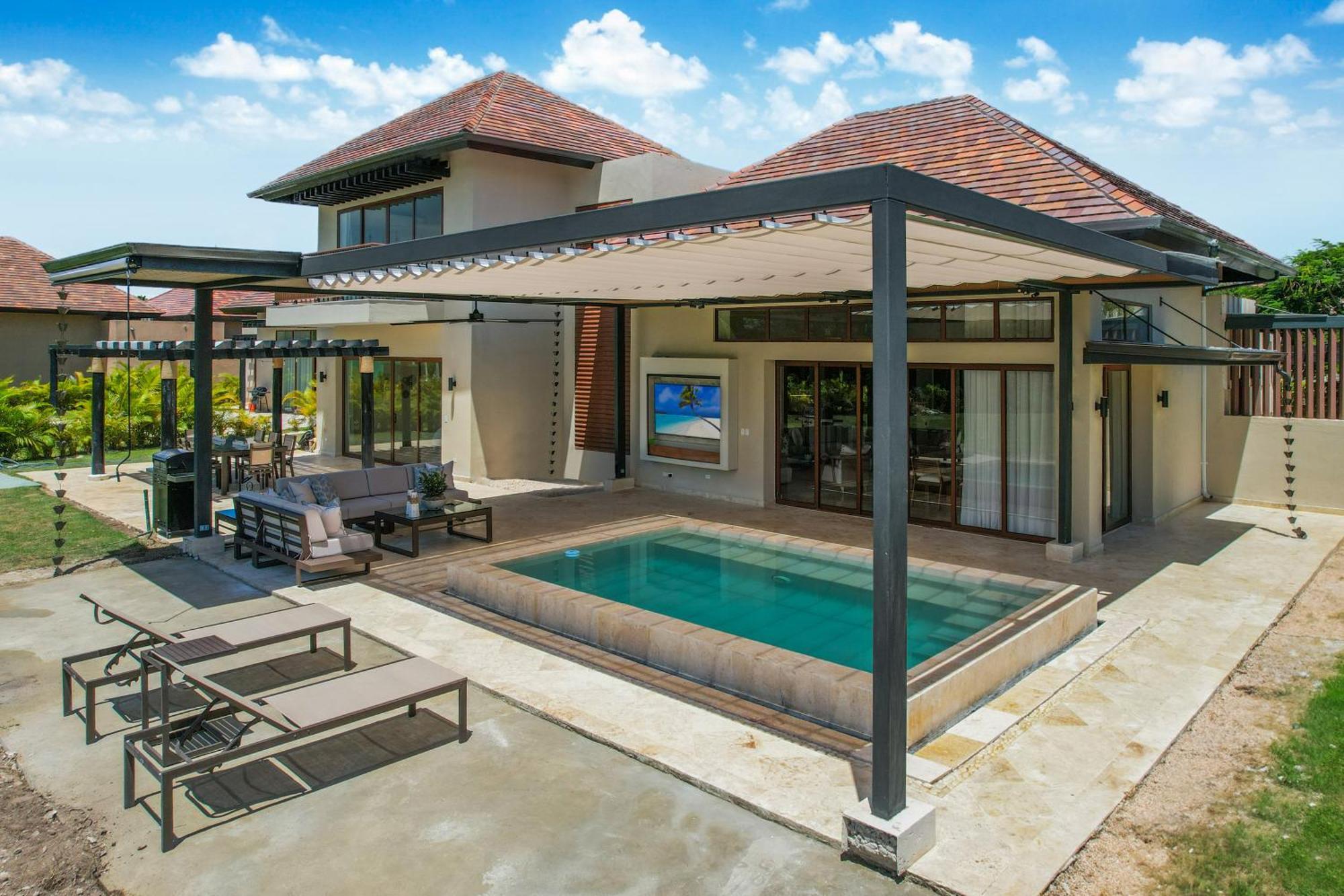 Luxury Cap Cana With 3 Bedrooms, Plunge Pool, Maid, And Golf Course Access Pousada Punta Cana