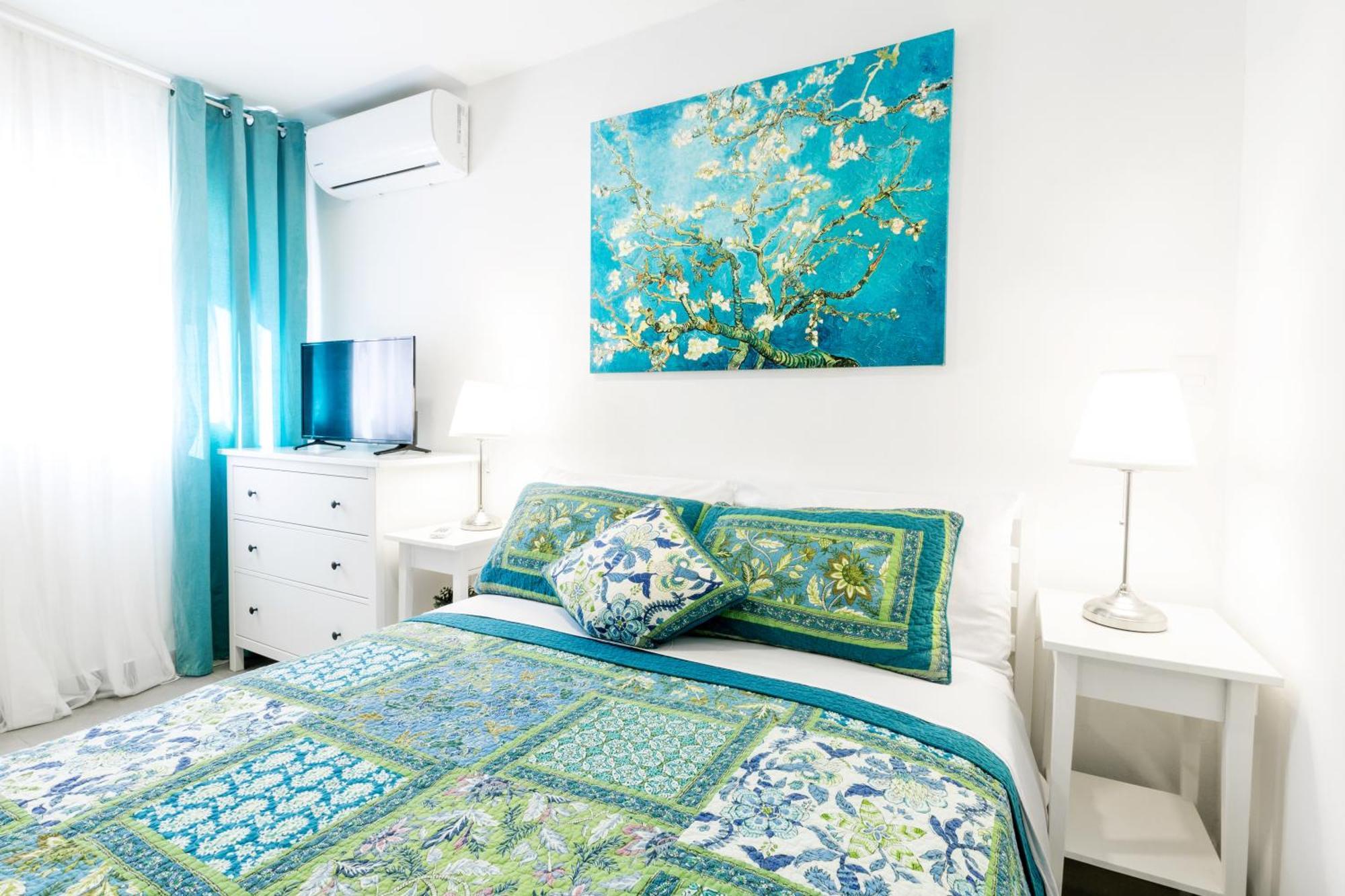 Aventura Los Corales Beach And Spa 5*