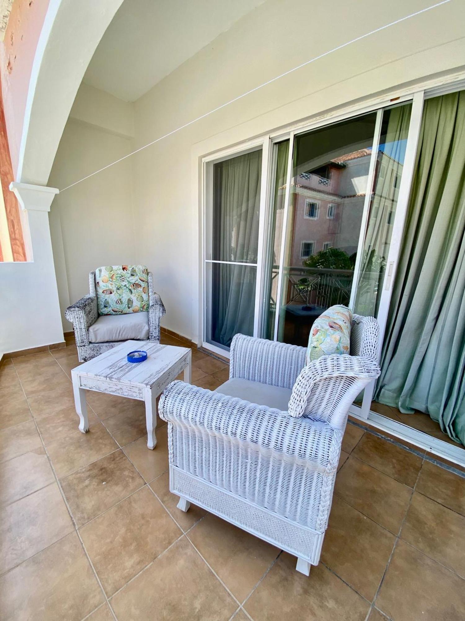 Oasis Corales Apartment *