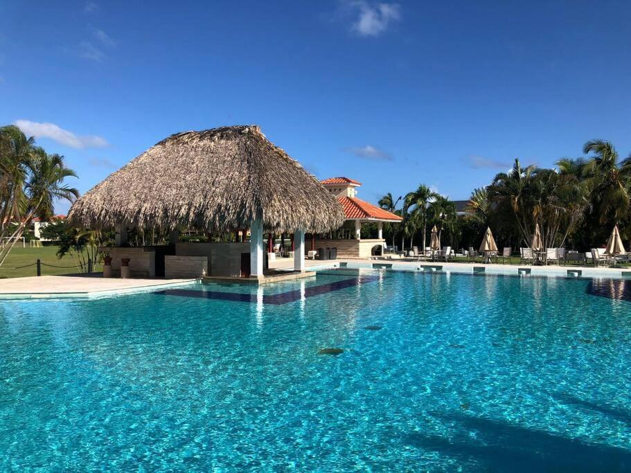 Luxury With Infinity Pool Villa