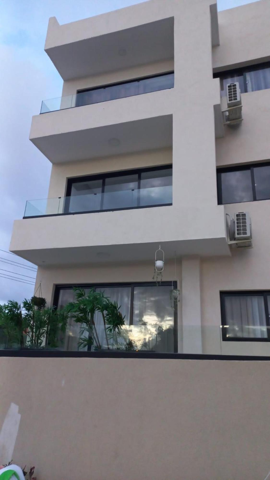 New Spacious & Bright 2br & 2ba, Pool & Shuttle, Wifi & Ac Gold Reef 209