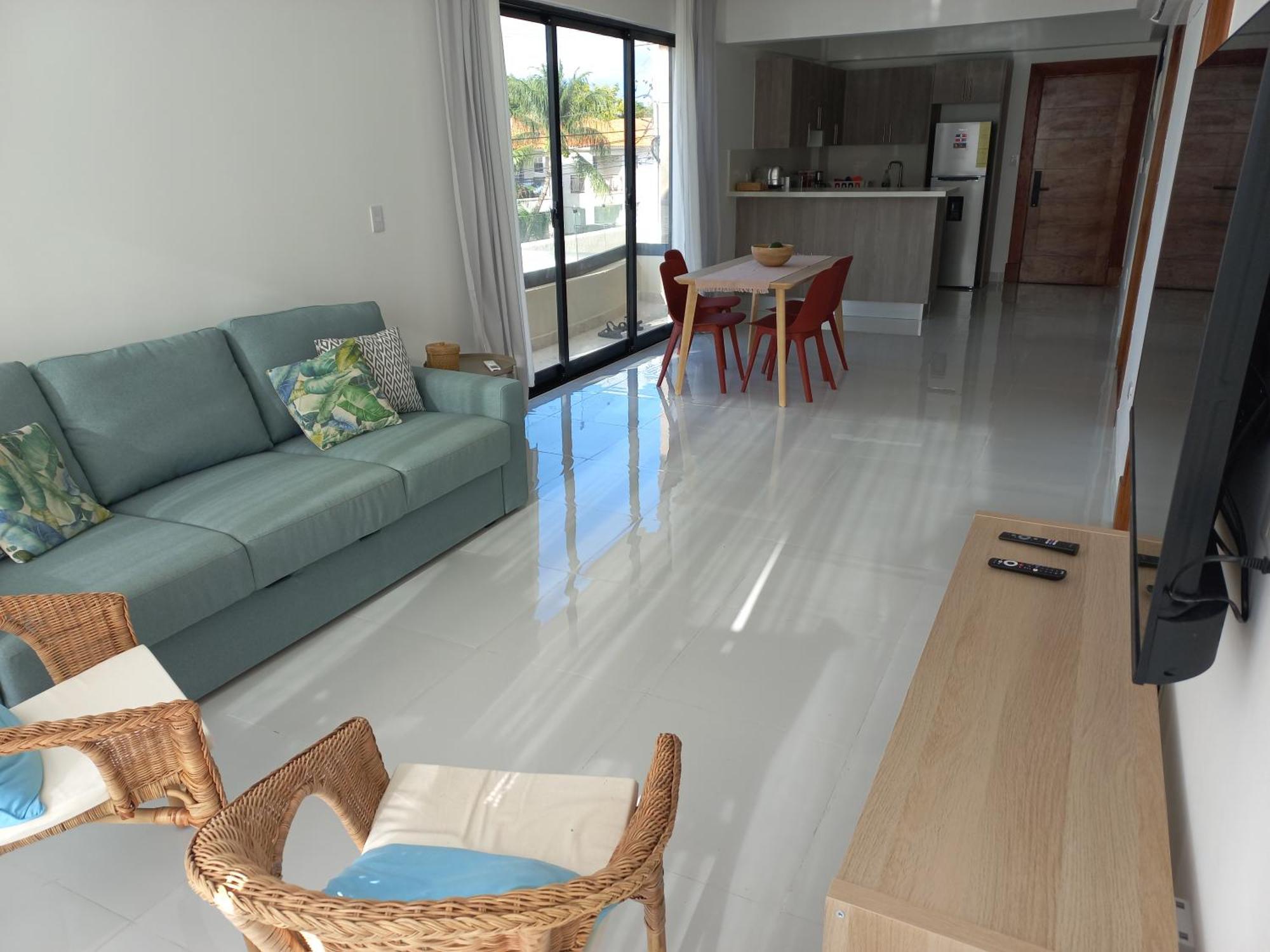 New Spacious & Bright 2br & 2ba, Pool & Shuttle, Wifi & Ac Gold Reef 209 *