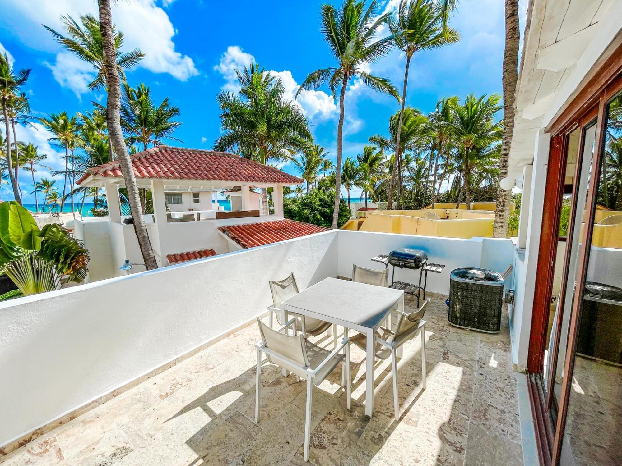 Caribbean Paradise Ocean Breeze With View Los Corales Bbq Wifi Beach Club & Spa Hotel Punta Cana