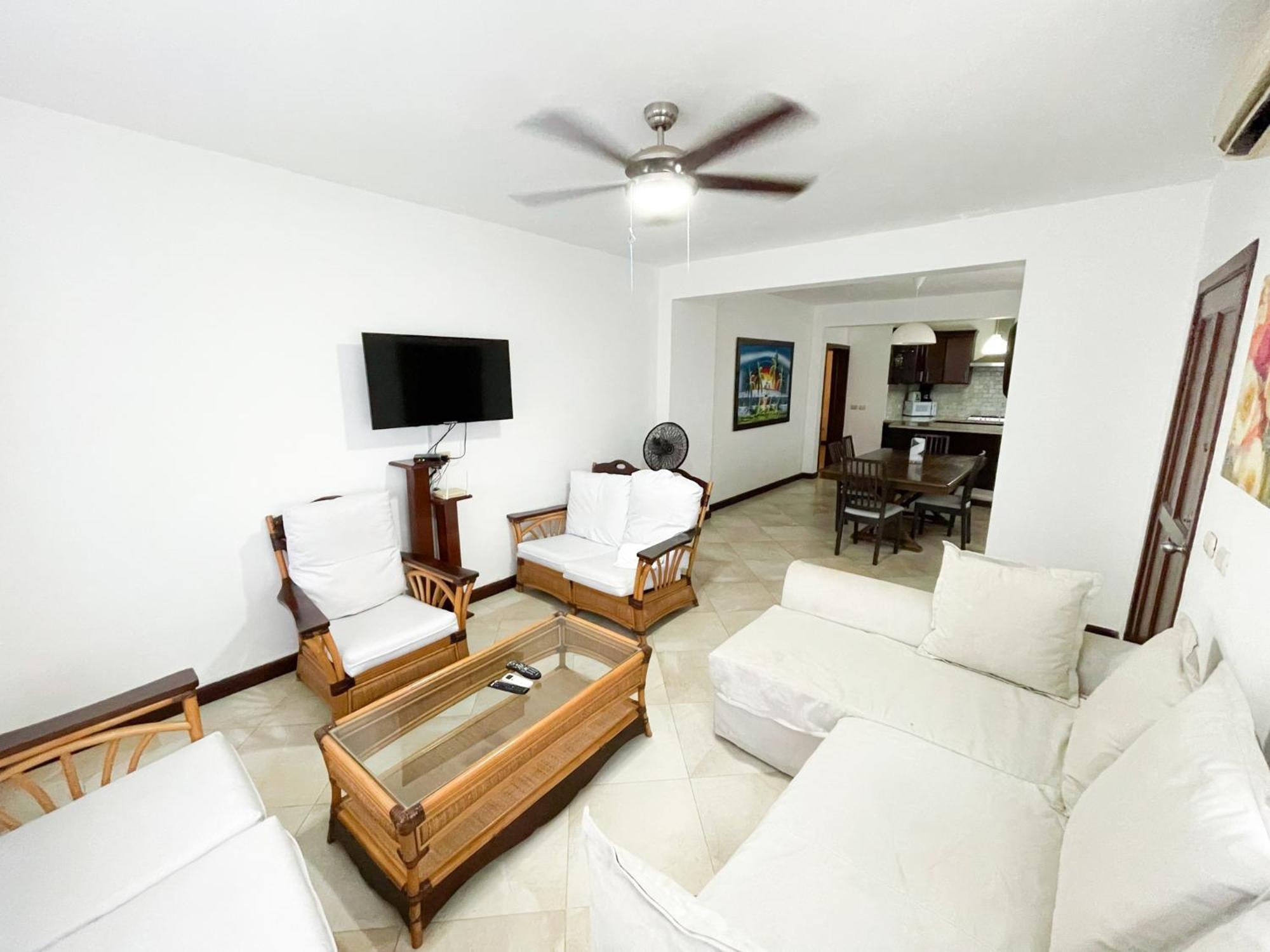 Hotel Caribbean Paradise Ocean Breeze With View Los Corales Bbq Wifi Beach Club & Spa