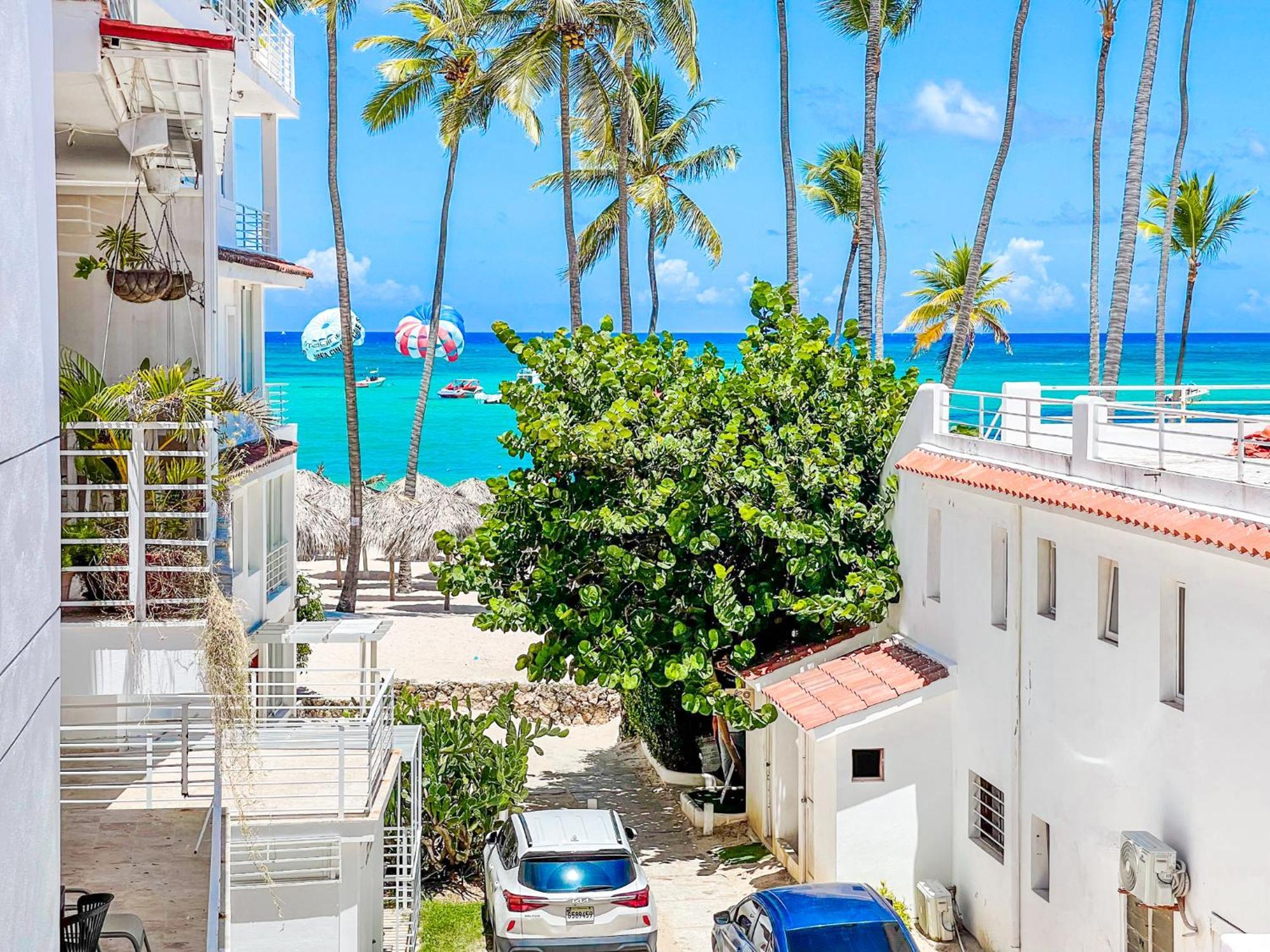 Caribbean Paradise Ocean Breeze With View Los Corales Bbq Wifi Beach Club & Spa Hotel