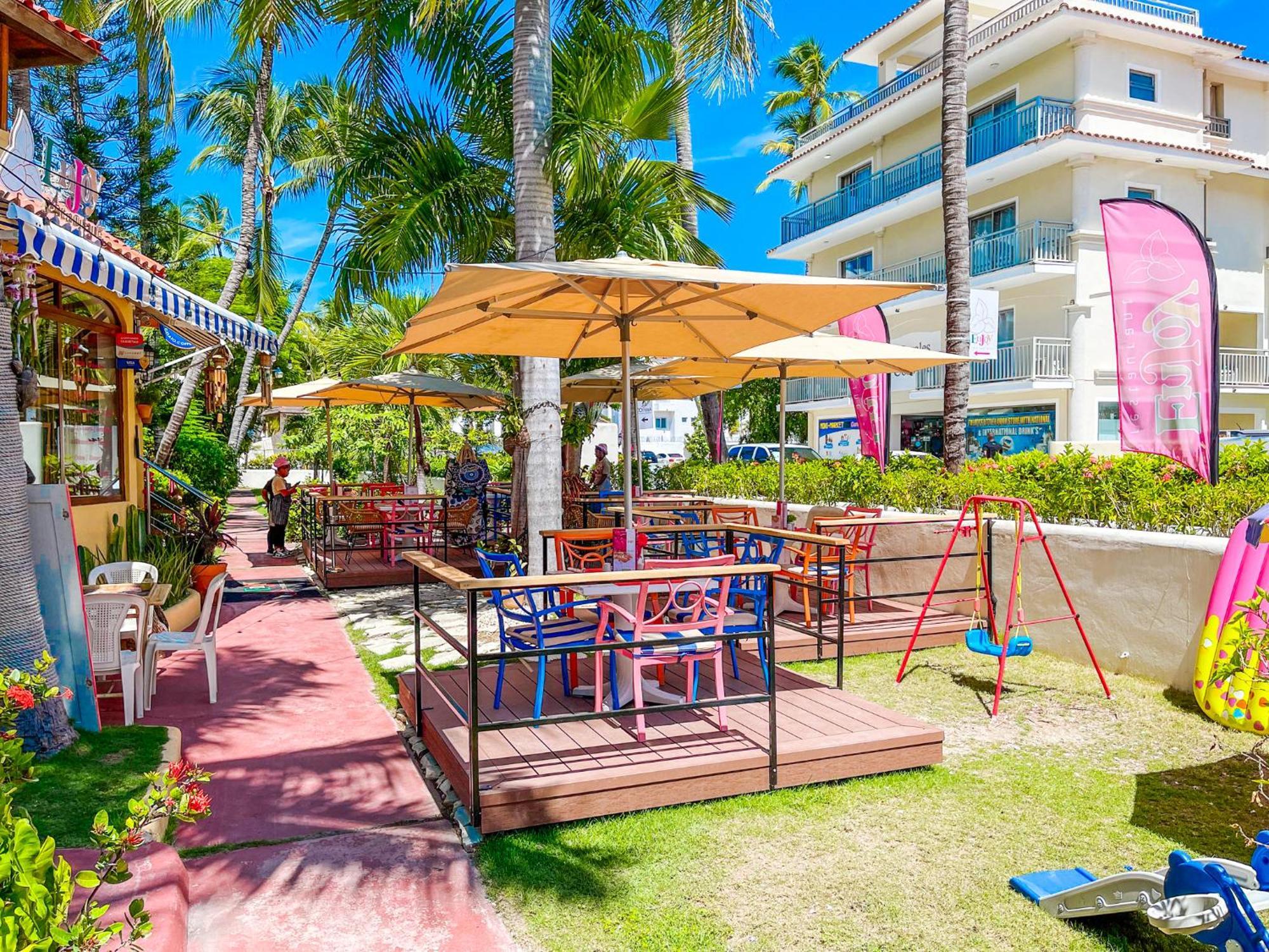 Caribbean Paradise Ocean Breeze With View Los Corales Bbq Wifi Beach Club & Spa Hotel Punta Cana