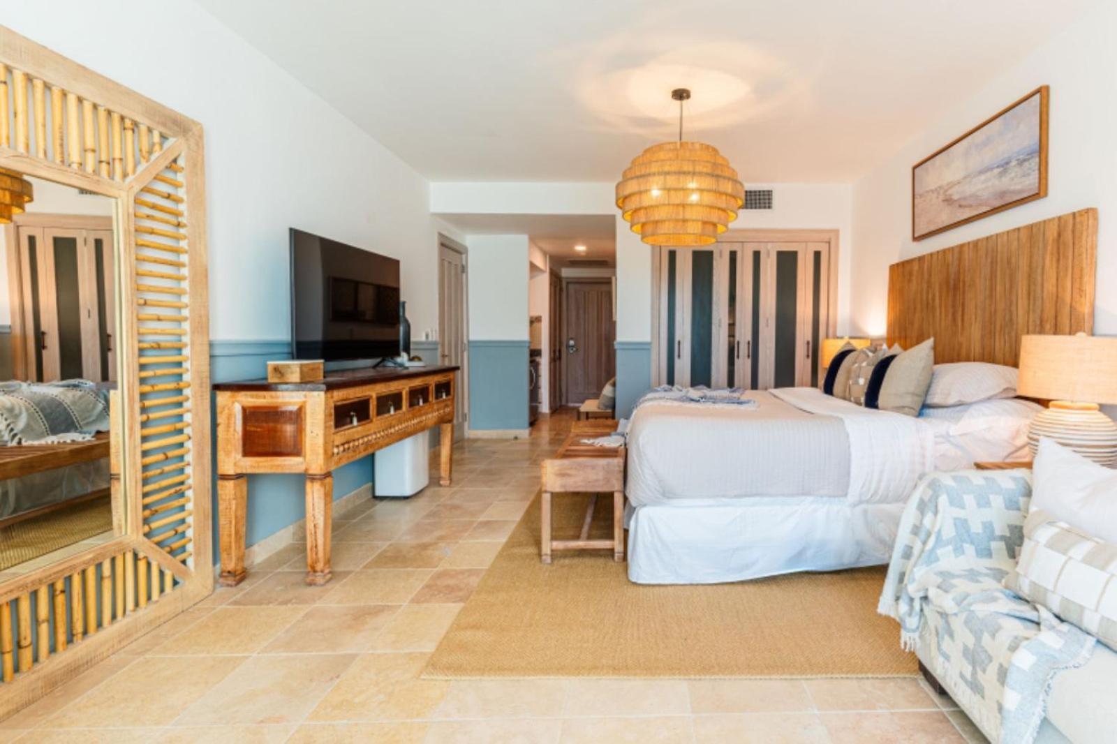 Punta Palmera Beachfront