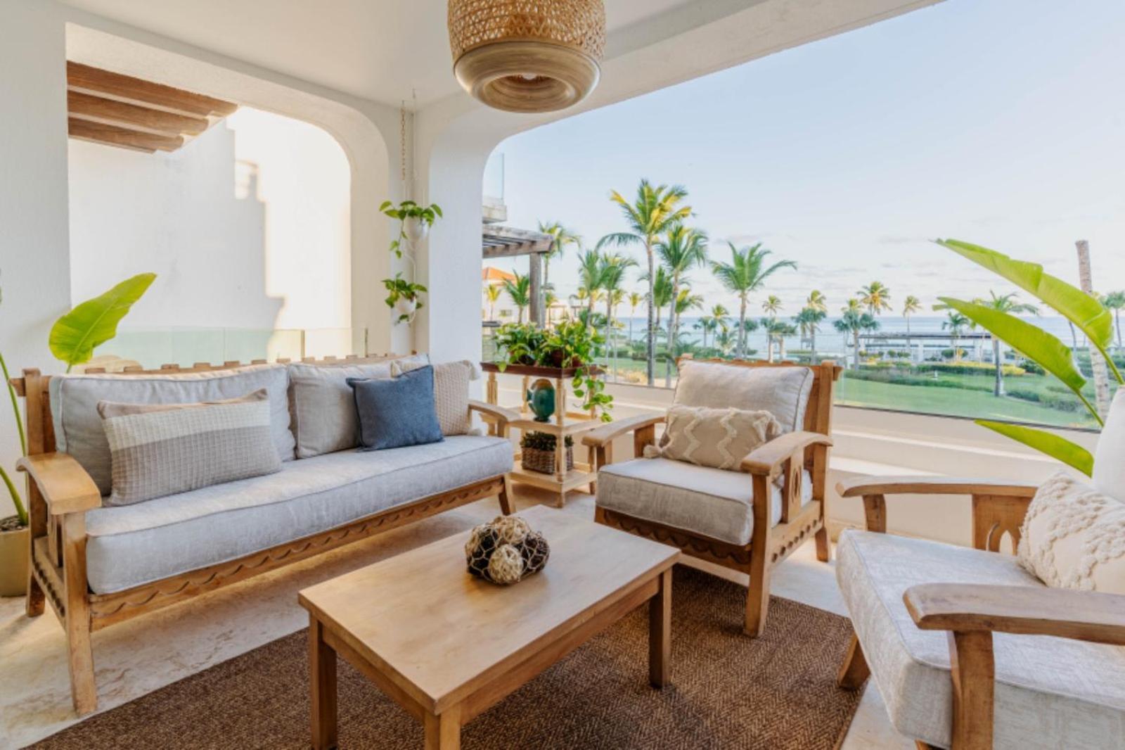 Punta Palmera Beachfront * Punta Cana