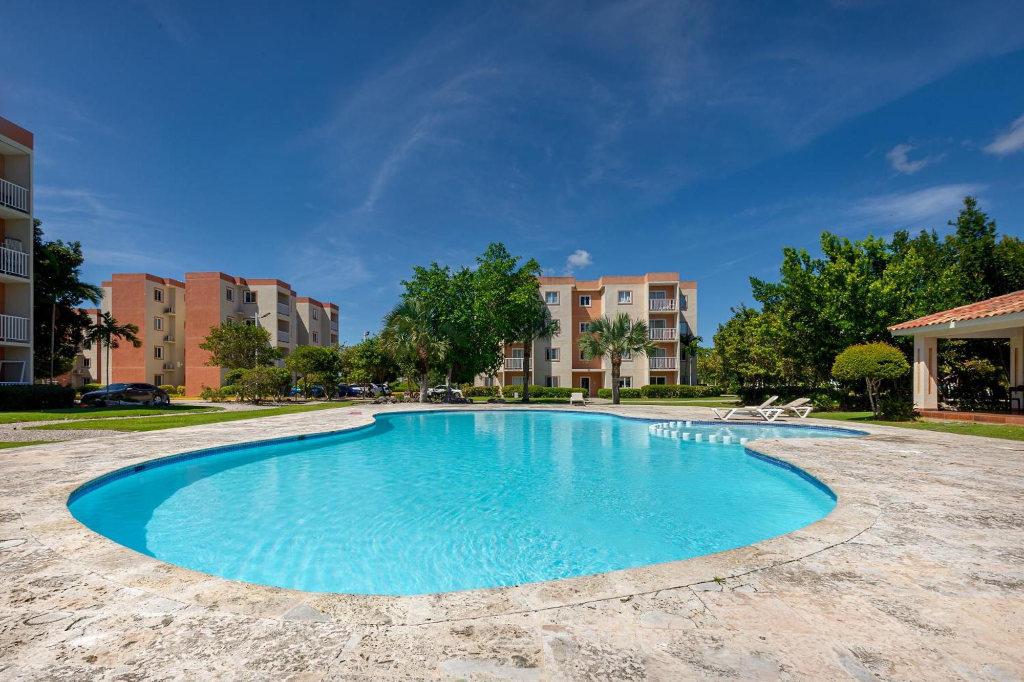 Precioso En Serena Village Apartamento