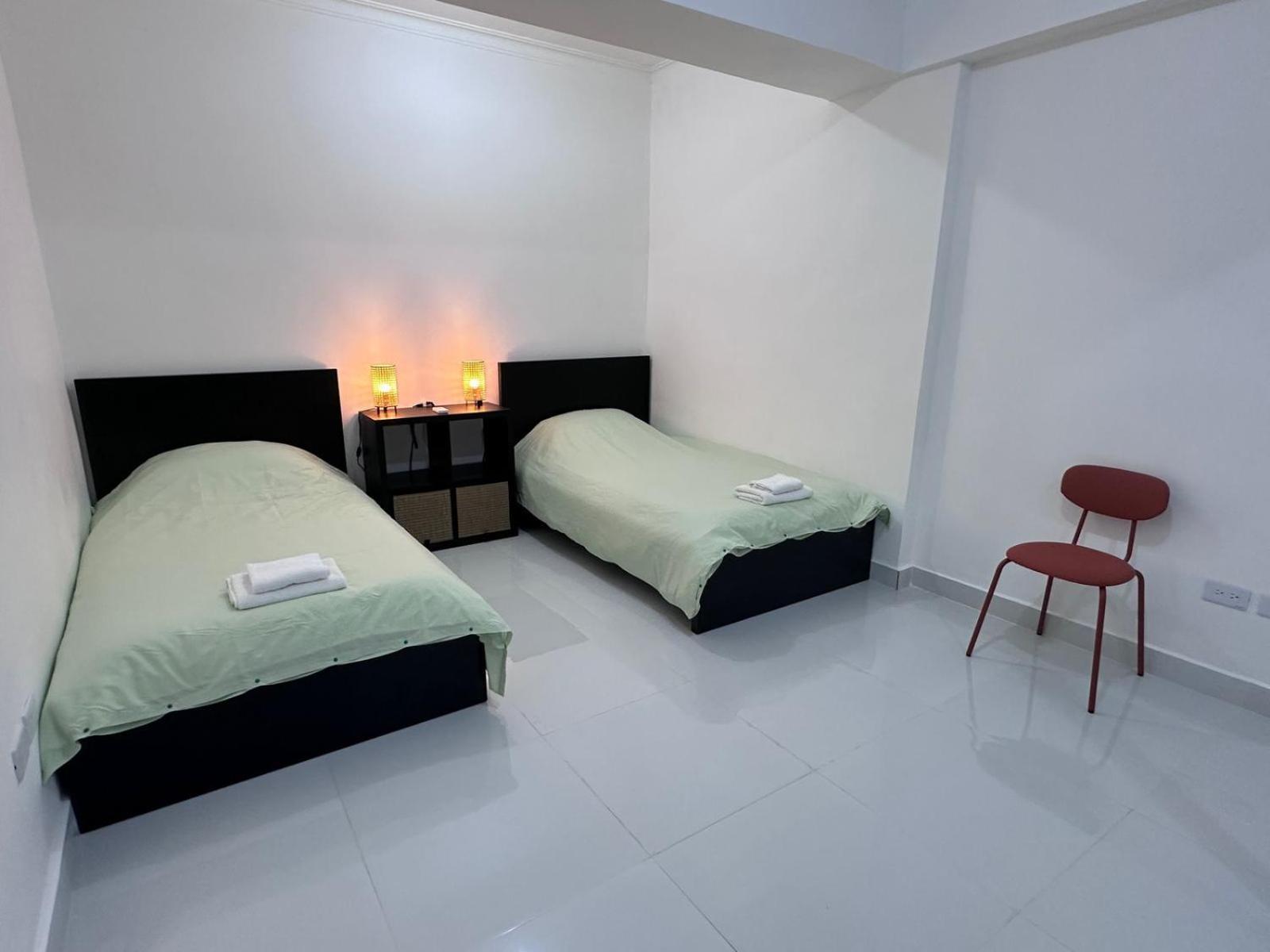 Apartamento New Spacious & Bright 2br & 2ba, Pool & Shuttle, Wifi & Ac Gold Reef 209