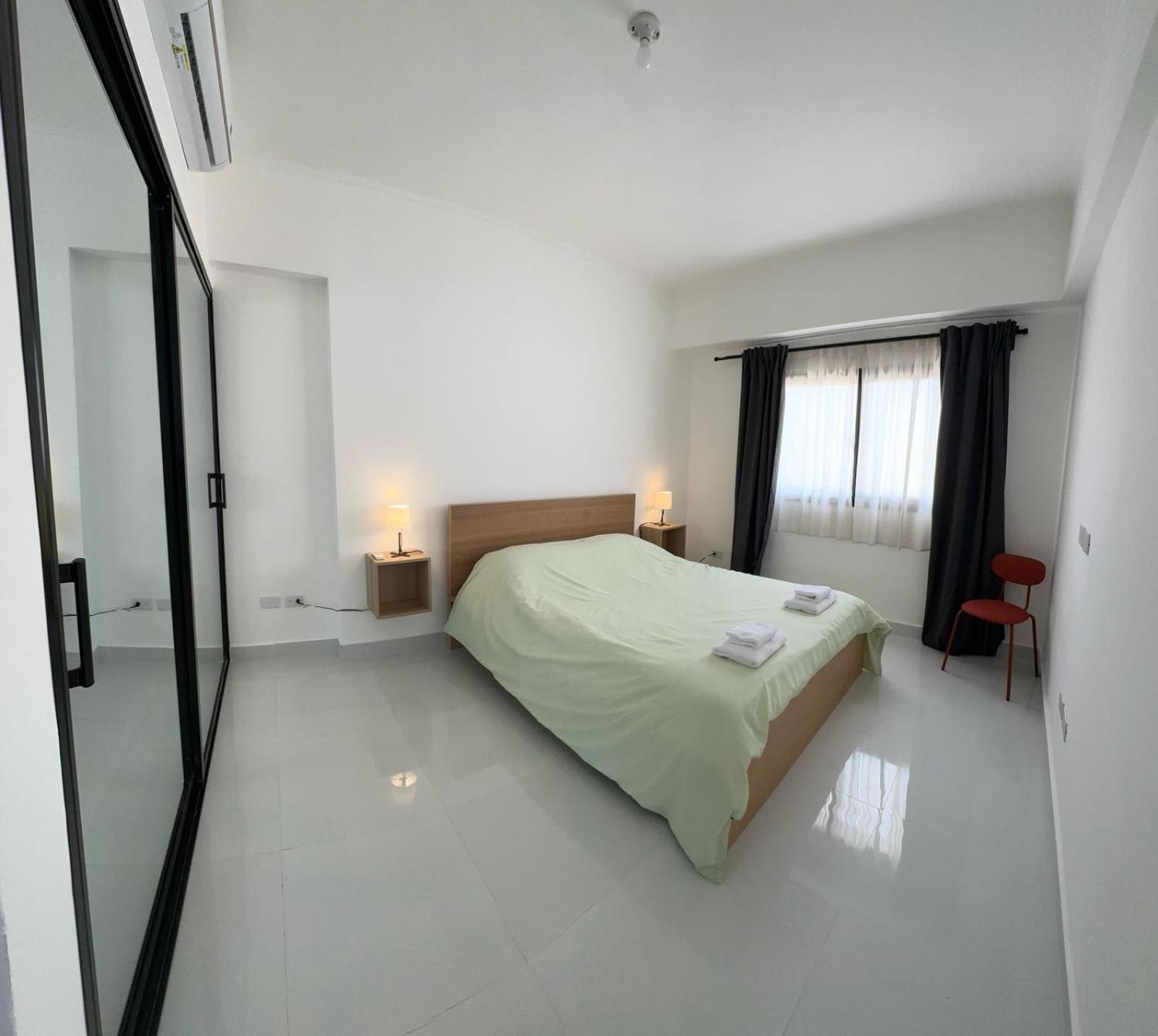 New Spacious & Bright 2br & 2ba, Pool & Shuttle, Wifi & Ac Gold Reef 209 Apartamento *