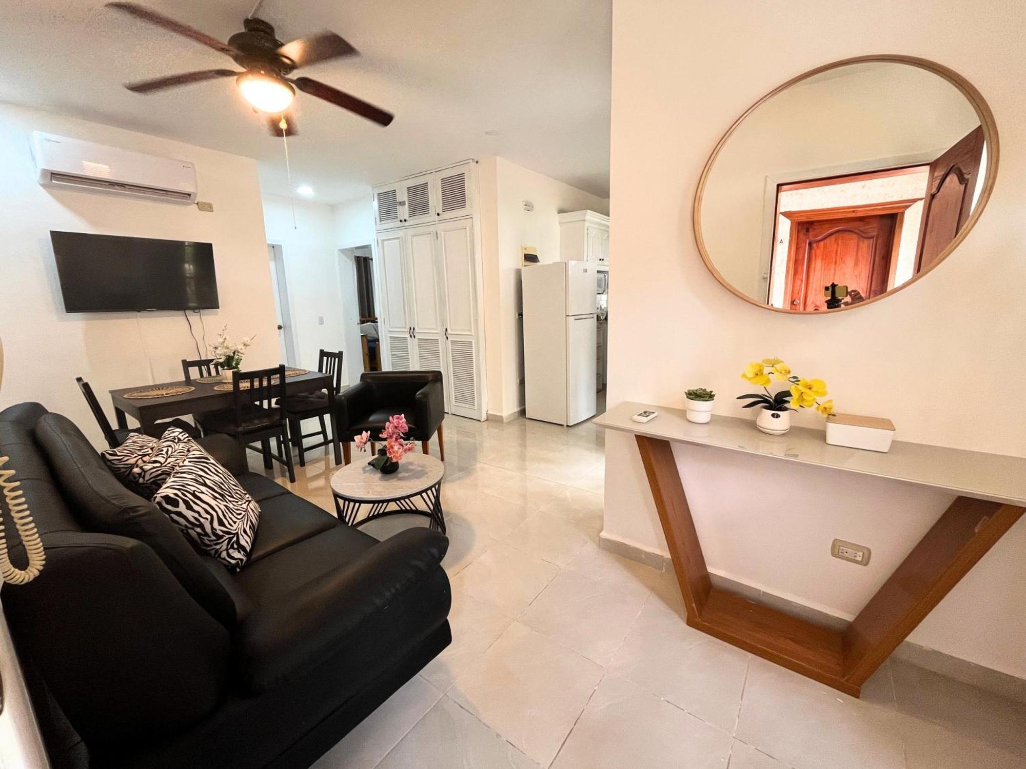 Cozy - 4 Min To The Apartment *