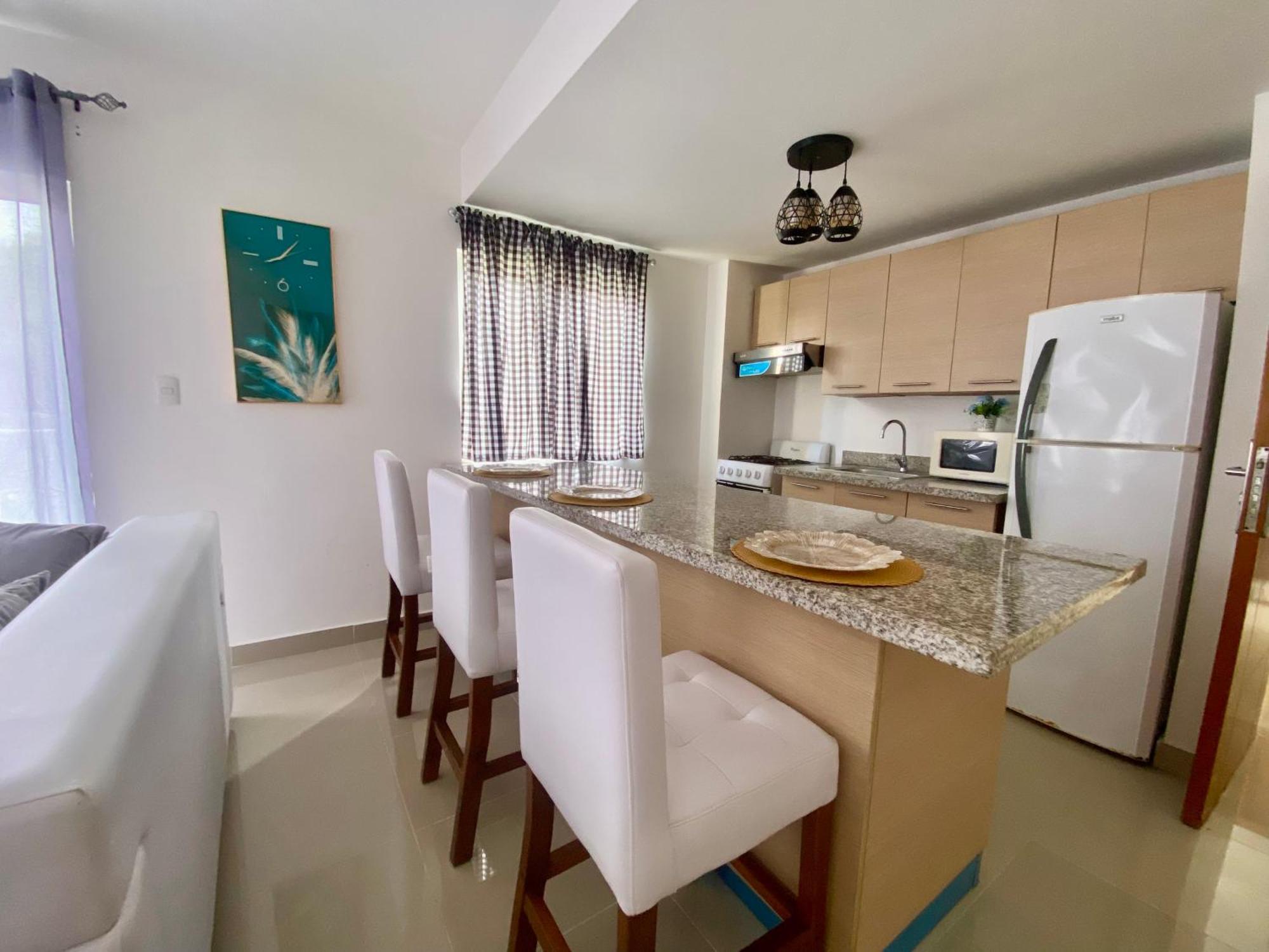 Close To The Airport Serena Pools Bqq Apartment