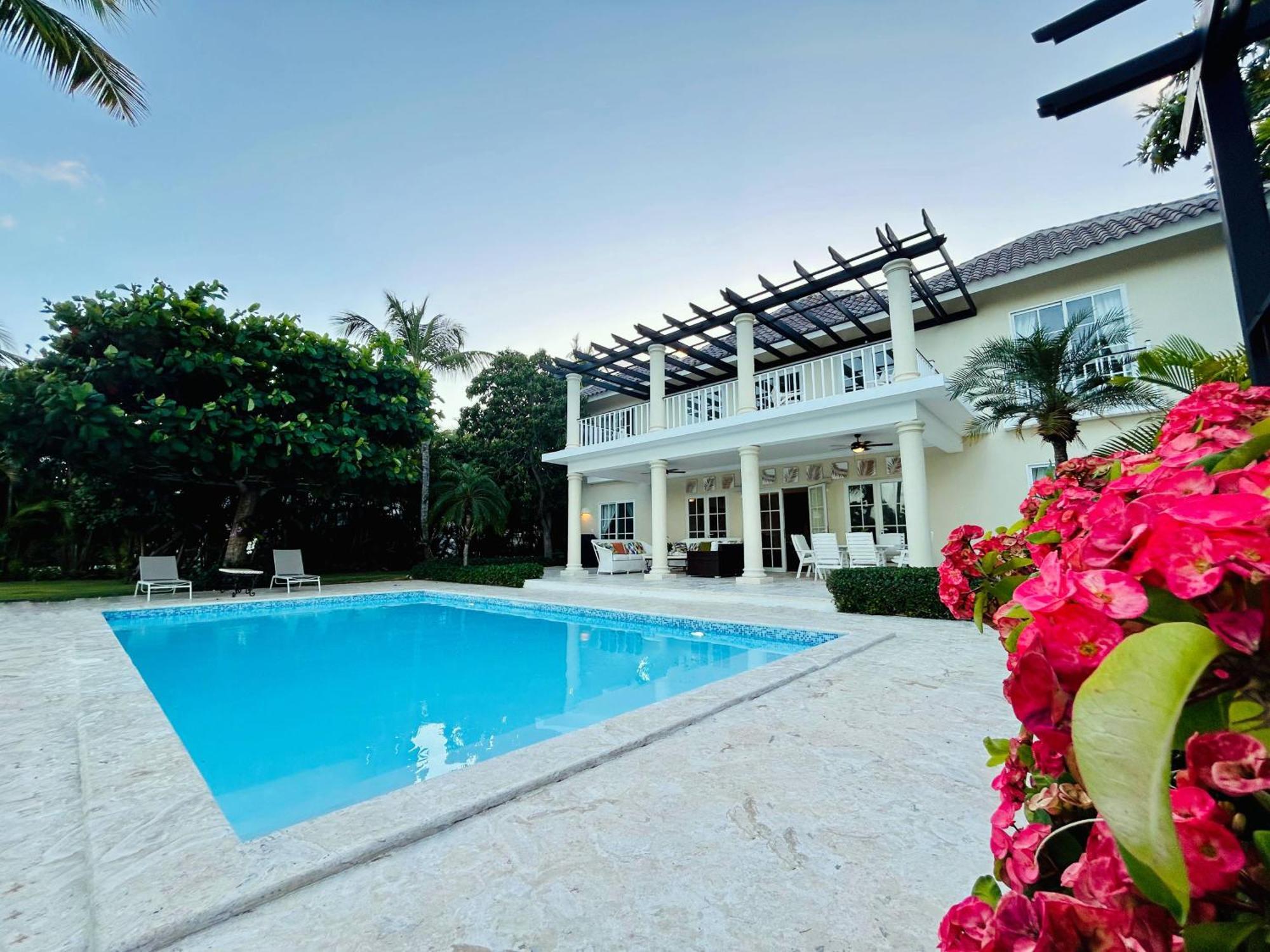 Luxury In Resort, & Golf Villa