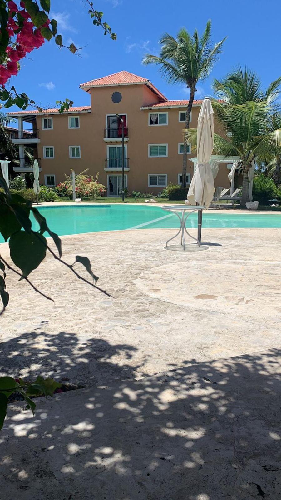 Tranquil 3 Bedroom - Pool & Private Access Apartment *