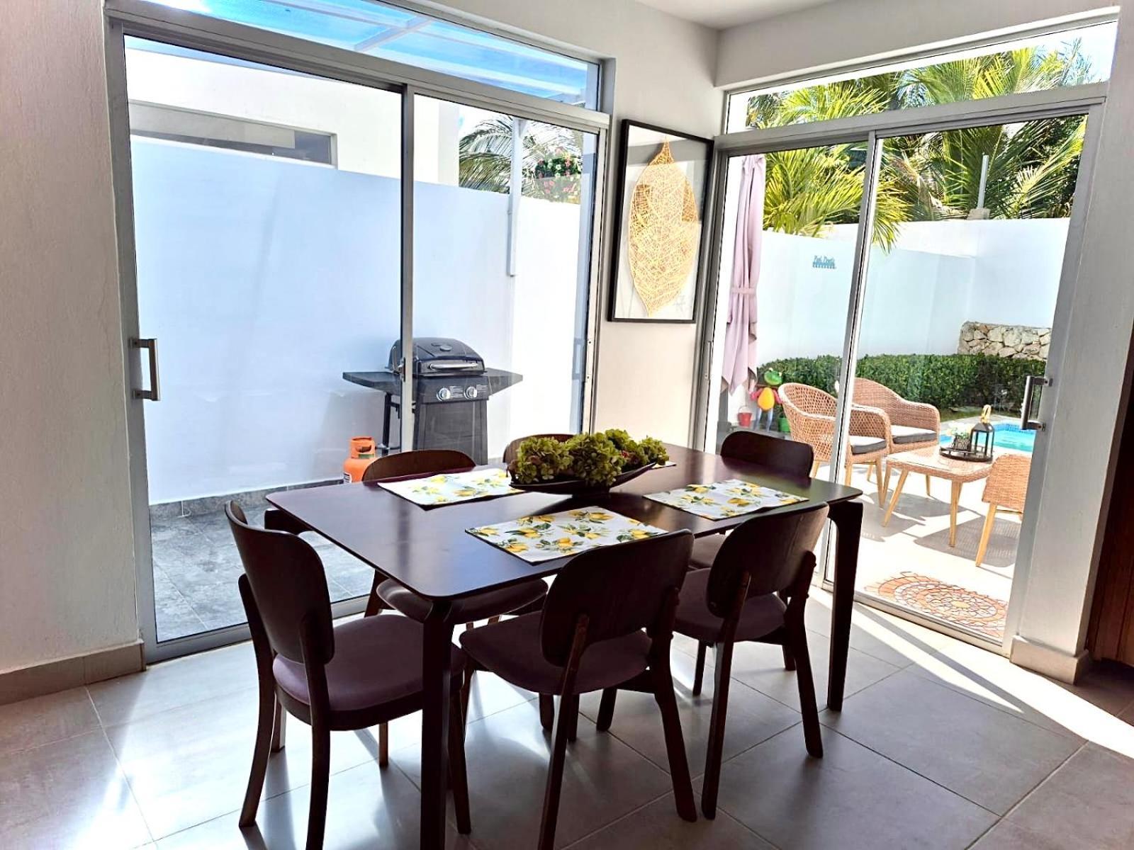 Casa Tropical Con Piscina Privada Villa *