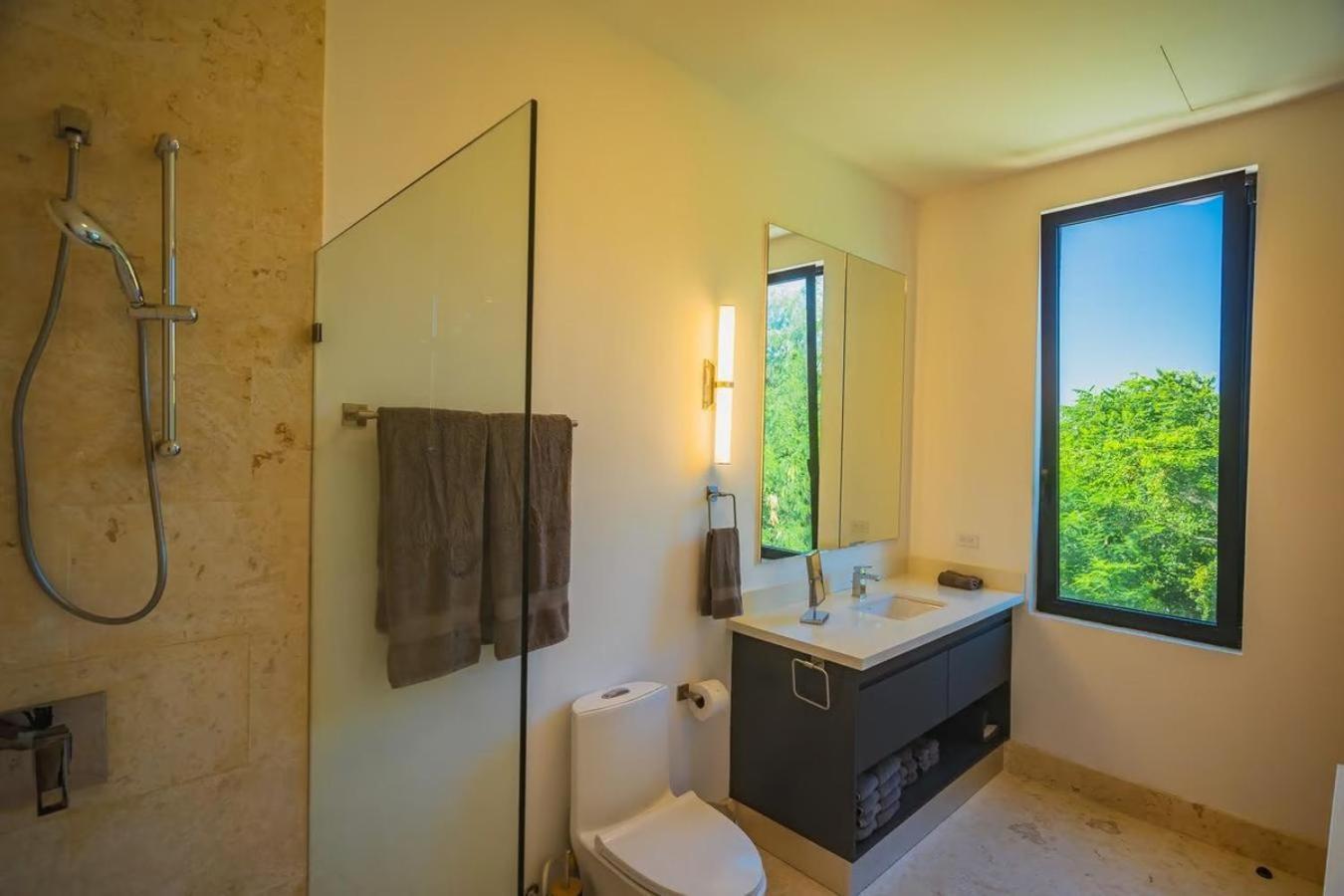 Waterfront Luxury In & Club Pousada Punta Cana