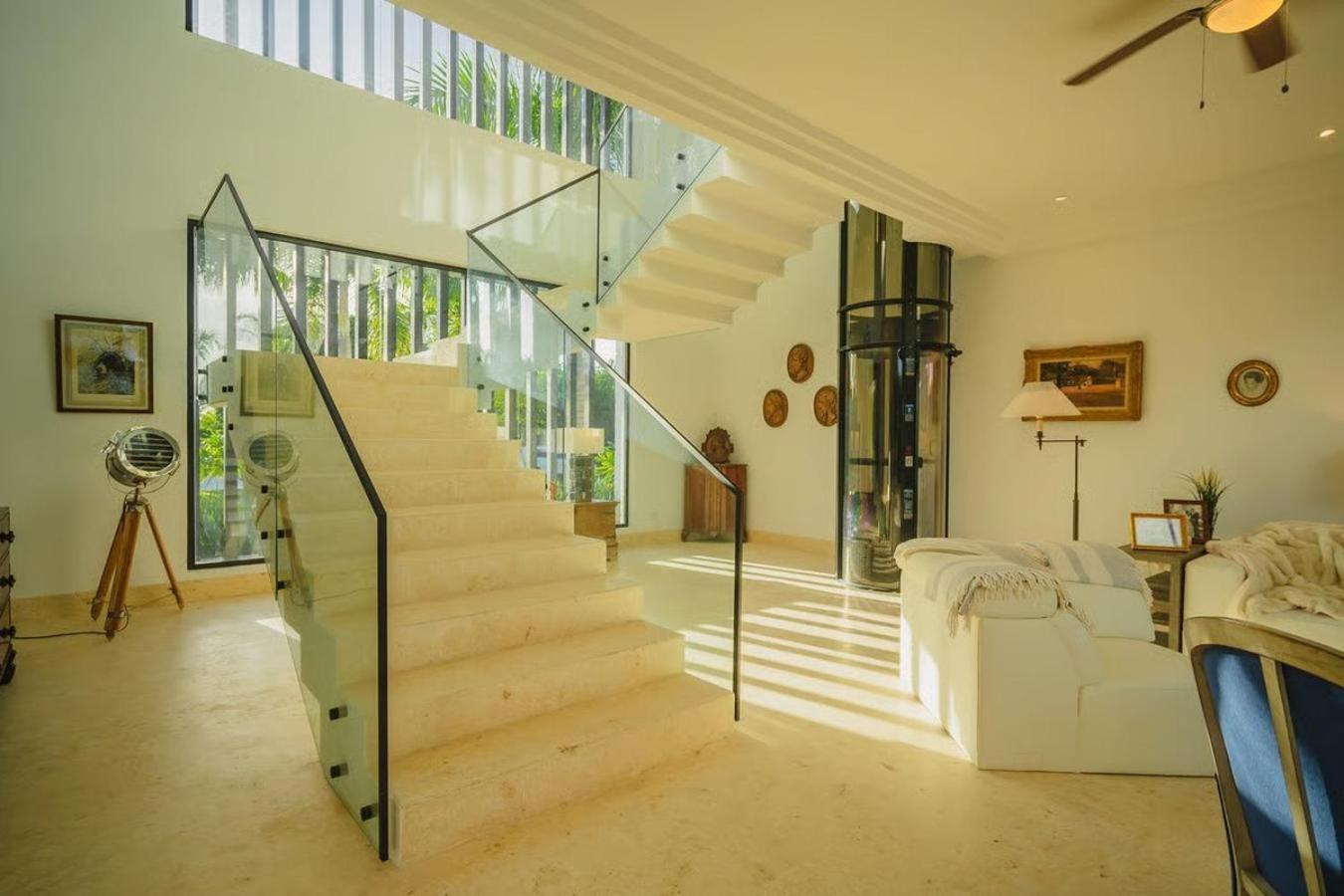 Waterfront Luxury In & Club Pousada