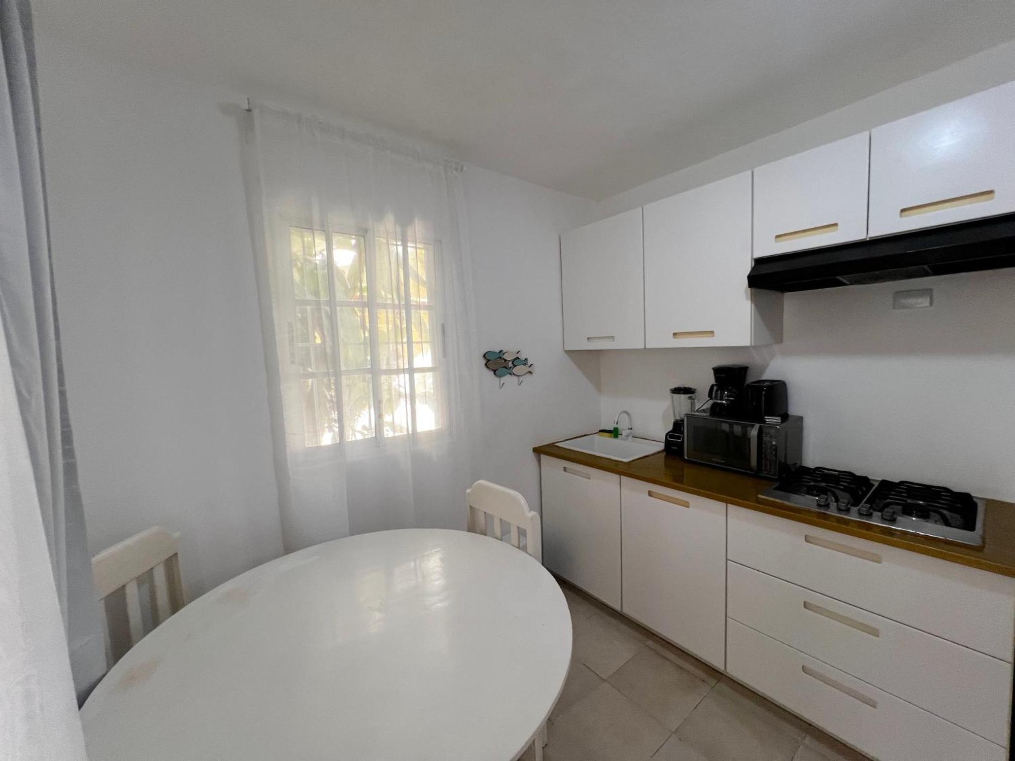 Caribbean Villas And Suites - Playa Los Corales - Wifi, Beach Club Punta Cana