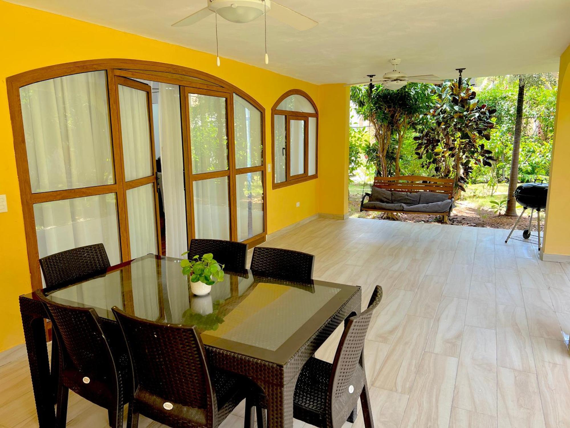 Caribbean Villas And Suites - Playa Los Corales - Wifi, Beach Club Punta Cana