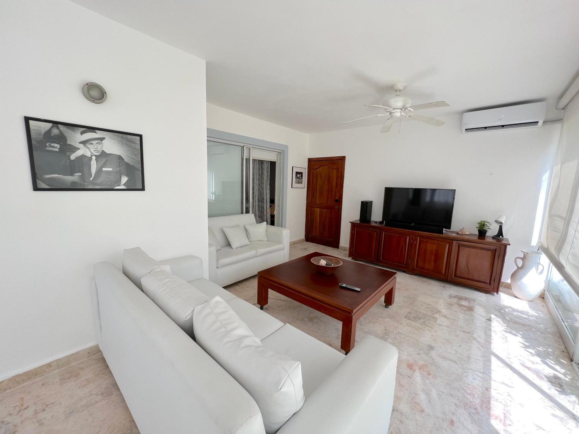 Caribbean Villas And Suites - Playa Los Corales - Wifi, Beach Club Apartahotel Punta Cana