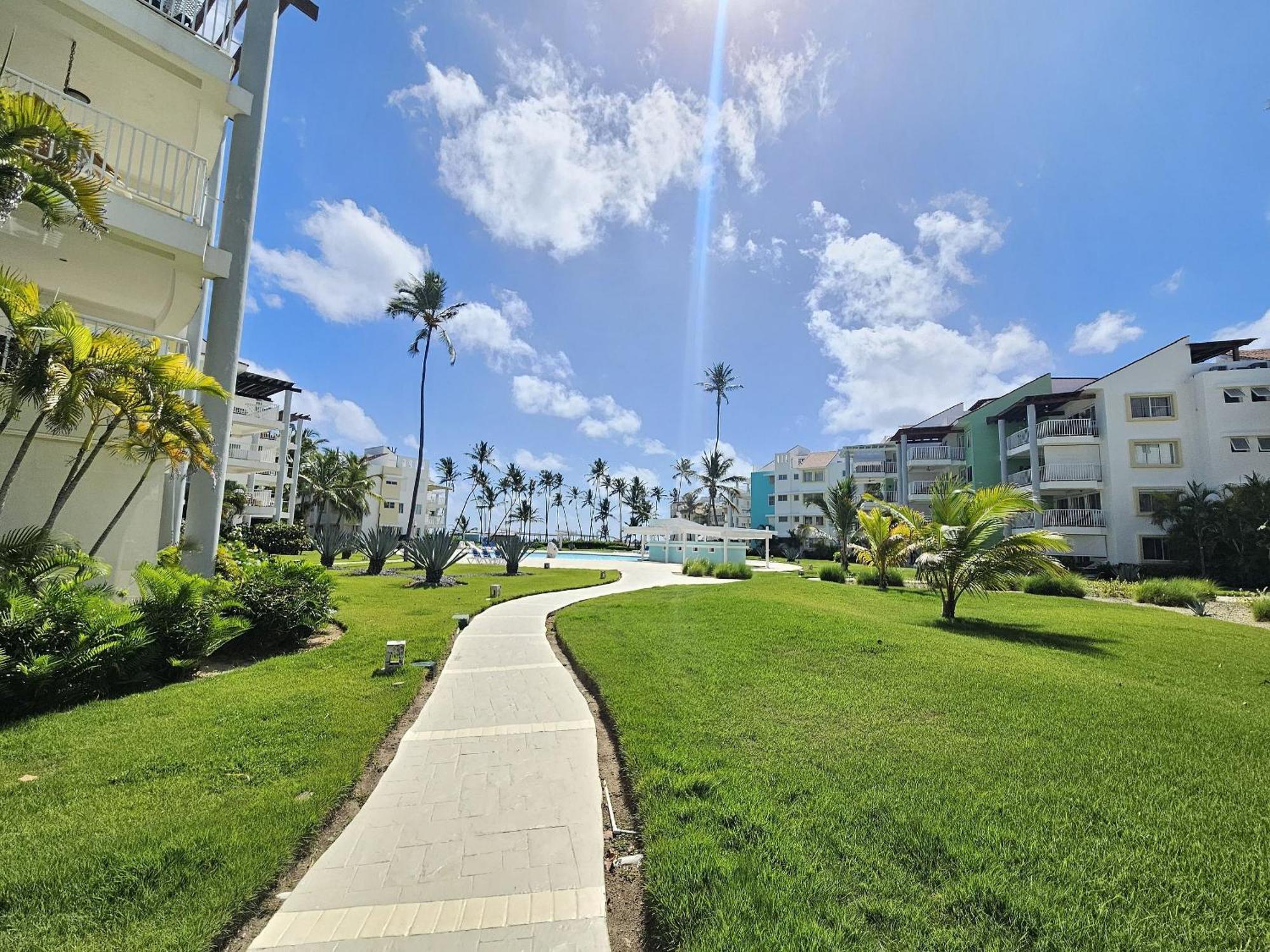 2bdr Access At Playa Turquesa Corales Pc Apartamento
