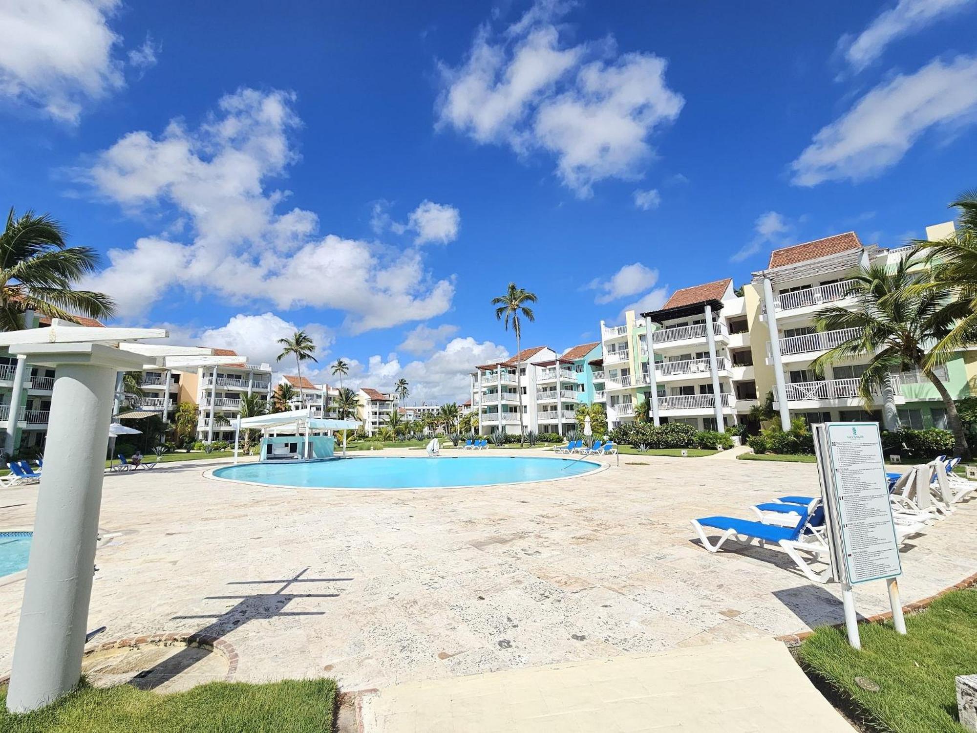 2bdr Access At Playa Turquesa Corales Pc *