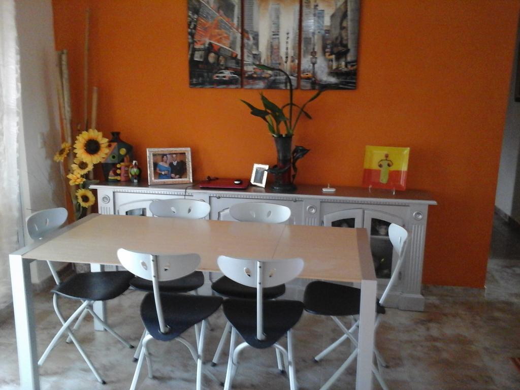 Nely Y Pietro Share