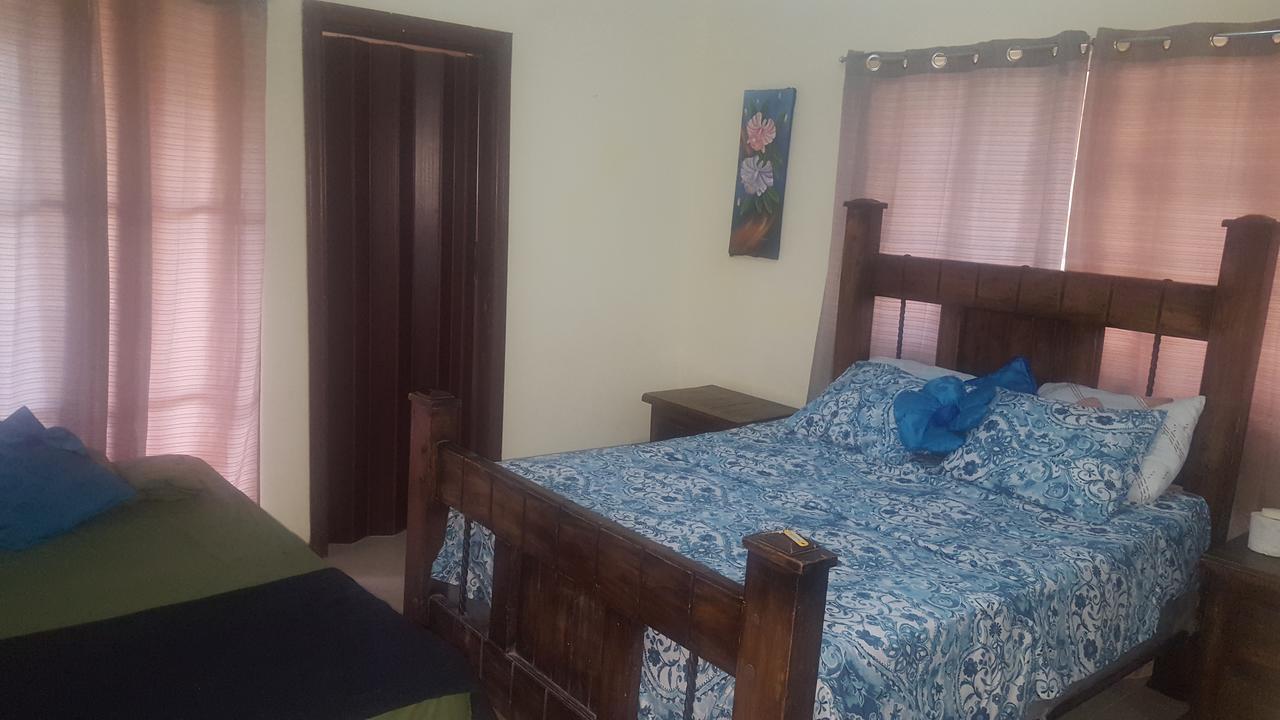 Playa Bibijagua A & L Hostel