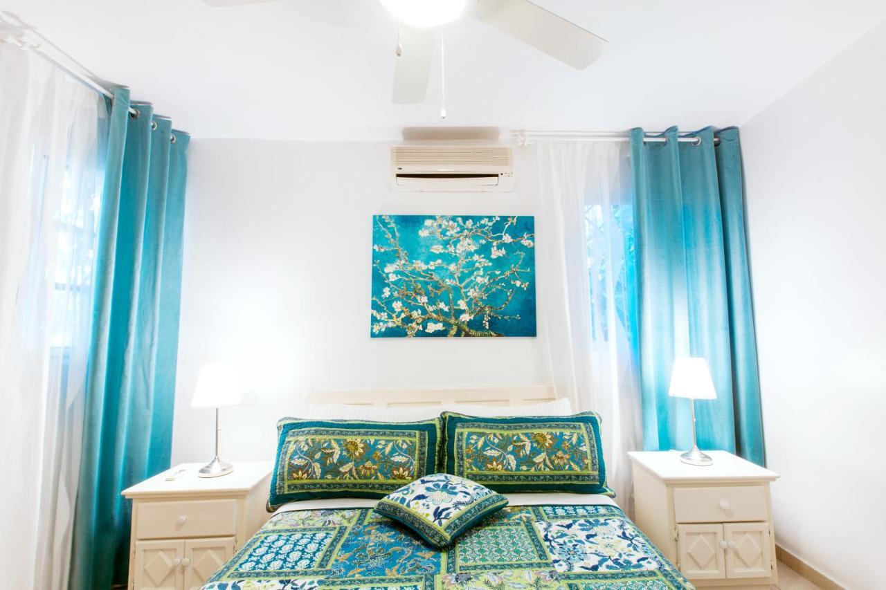 Hotel Tropicana Suites Beach Club And Pool 4*