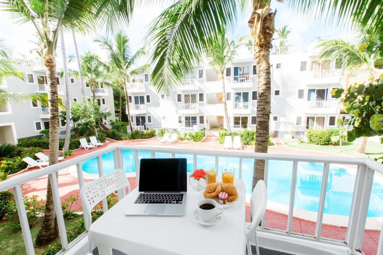 Tropicana Suites Beach Club And Pool 4*