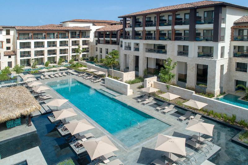 Unique Club At Lopesan Costa Bavaro Hotel Punta Cana