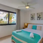 Pool Garden - A103
