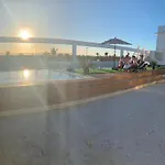 Superior Suites With Rooftop Pool And Beach Access