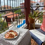 Beautiful Condo , 2Bdr, 10 Min Driving From The Airport And Beach By Car