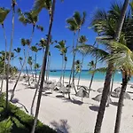 Tropical Village Playa Los Corales