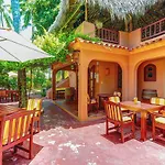 Aventura Village Los Corales Beach And Spa